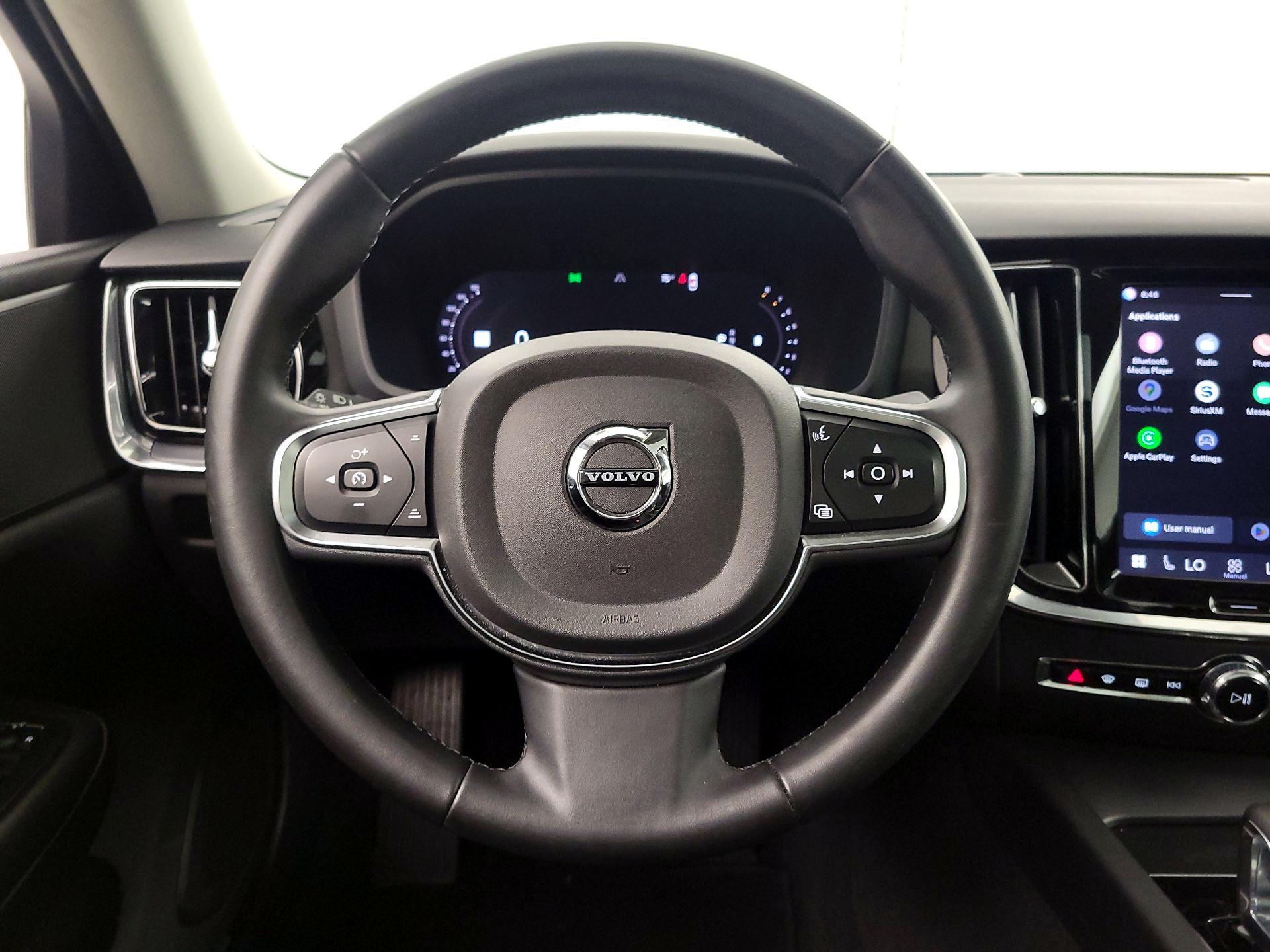 Thumbnail: 2024 Volvo S60 - 10