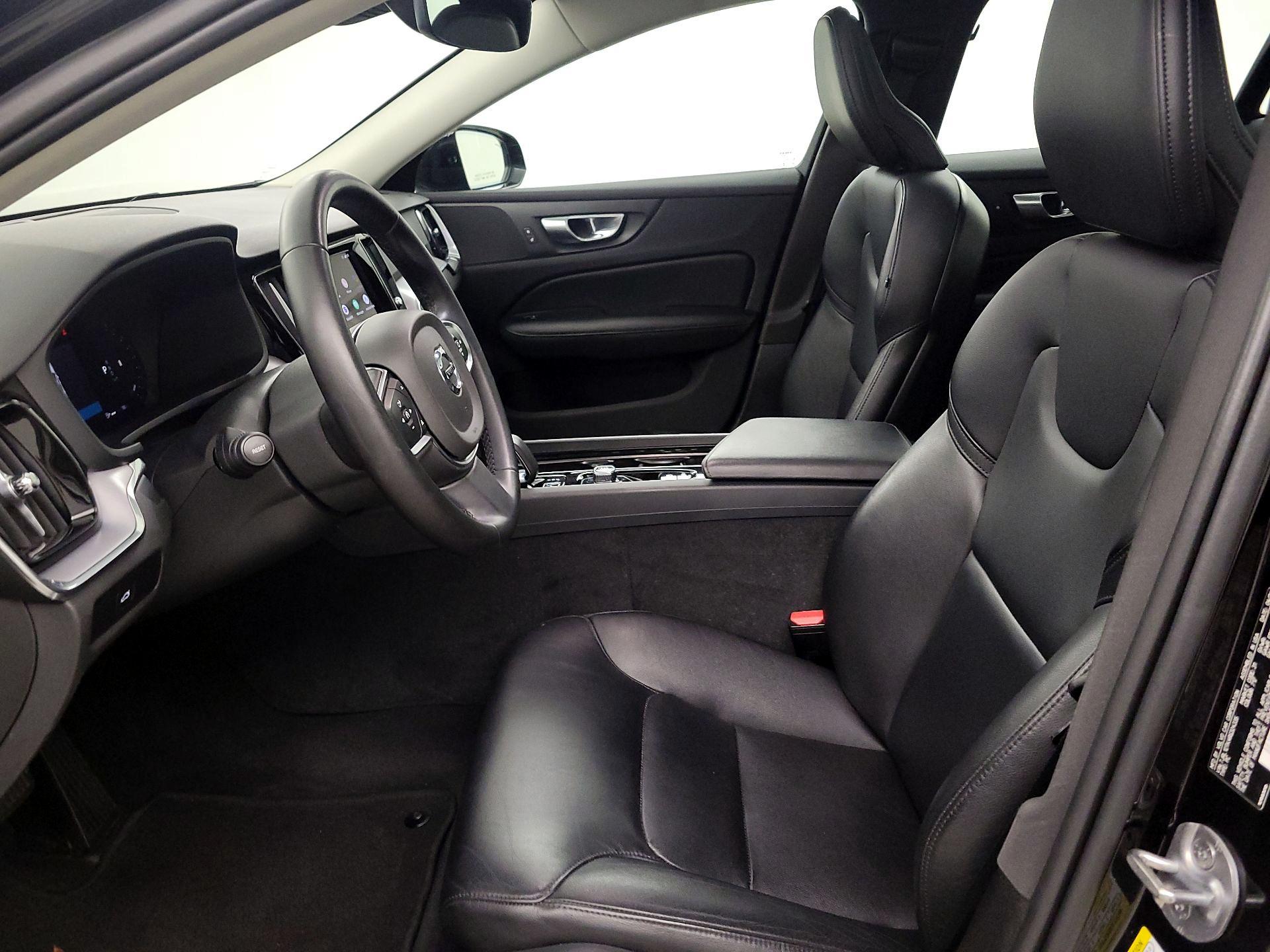 Thumbnail: 2024 Volvo S60 - 11