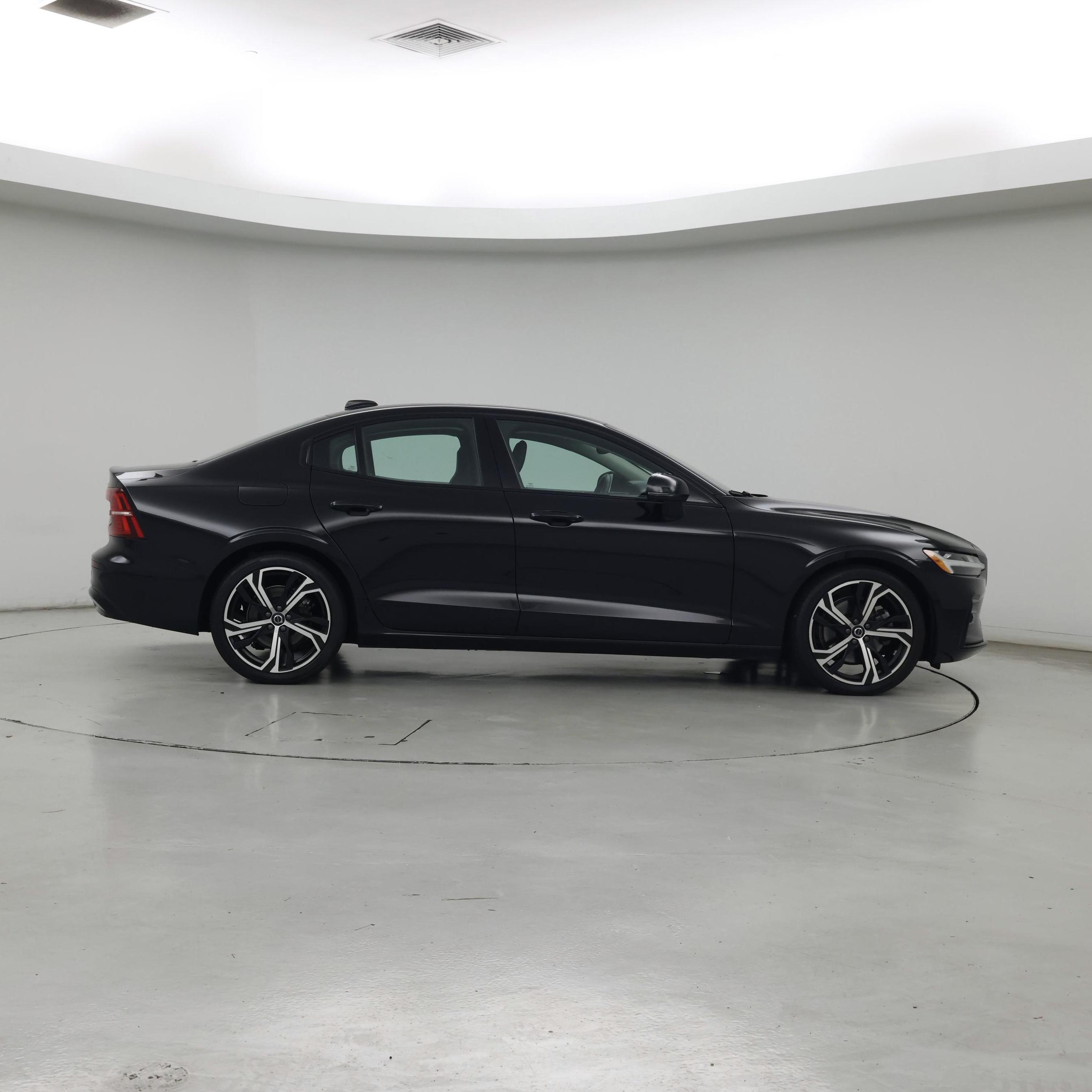 Thumbnail: 2024 Volvo S60 - 7