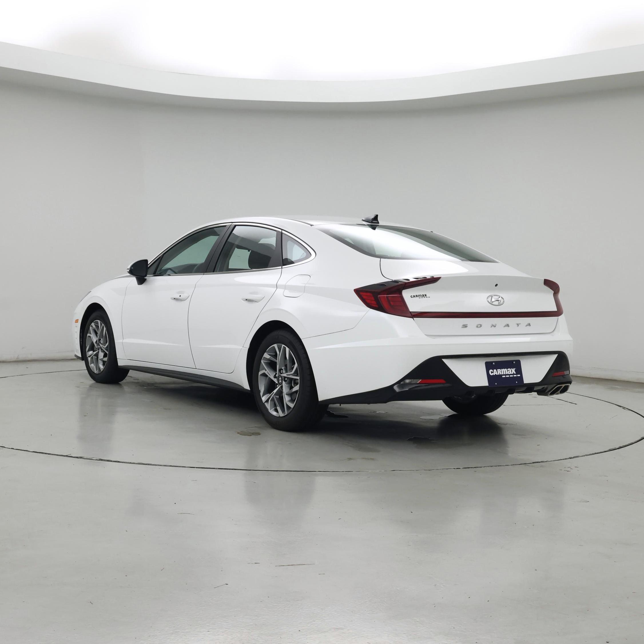 Thumbnail: 2023 Hyundai Sonata - 2
