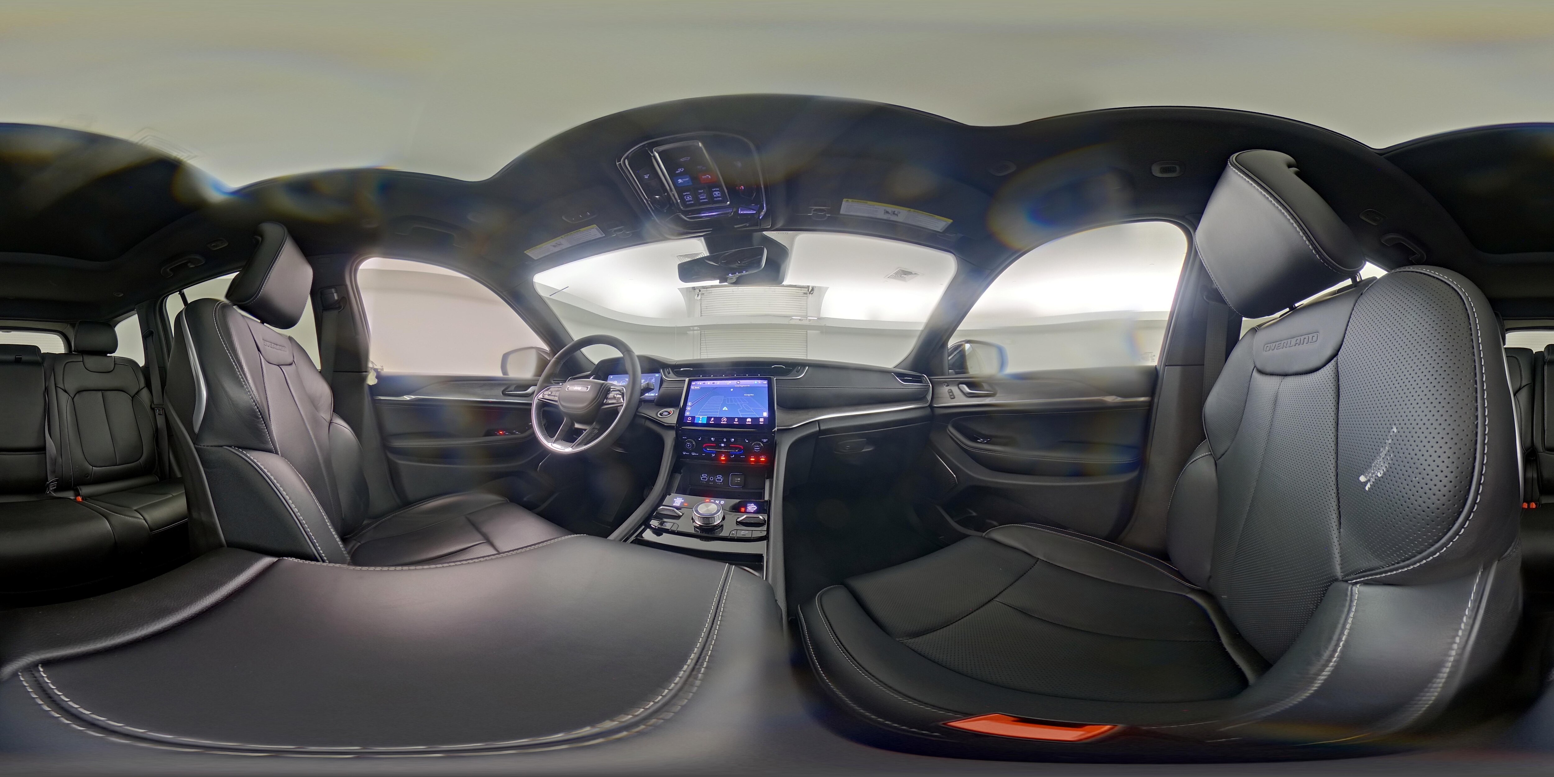 2025 Jeep Grand Cherokee Overland - Photo 26