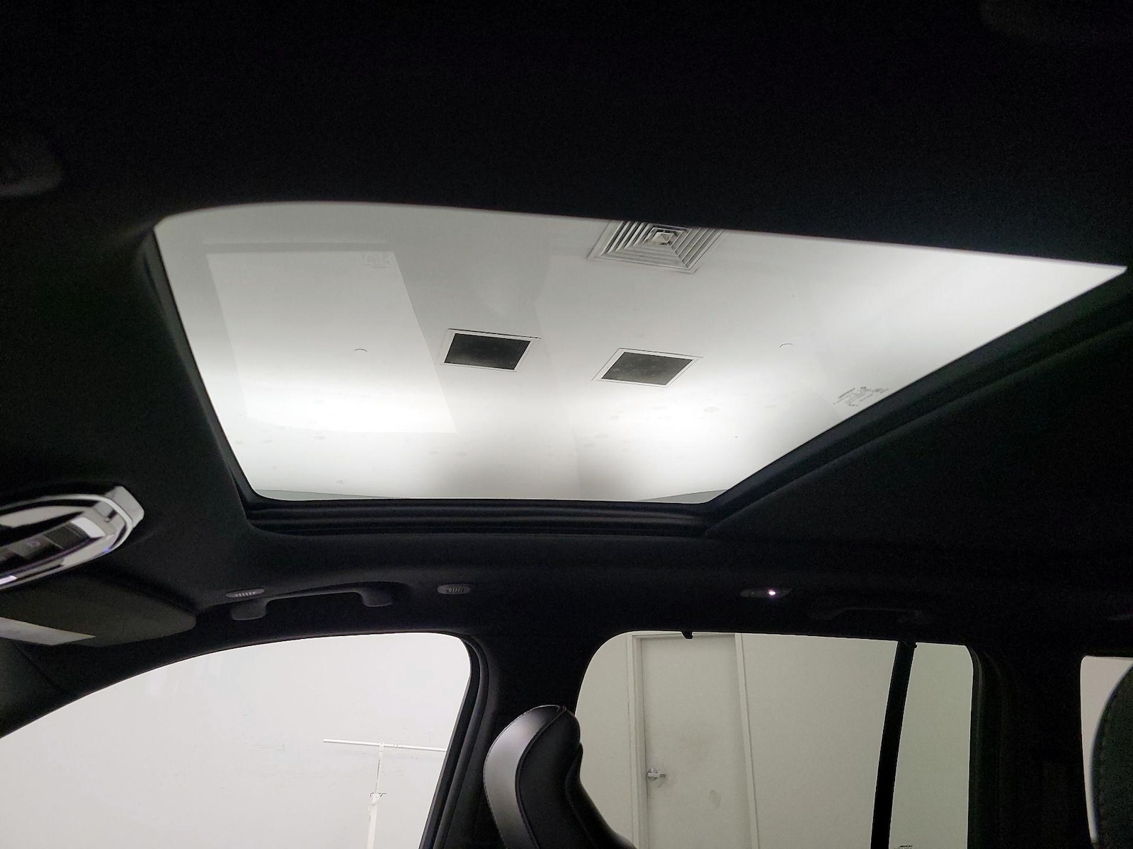 2025 Jeep Grand Cherokee Overland - Photo 21