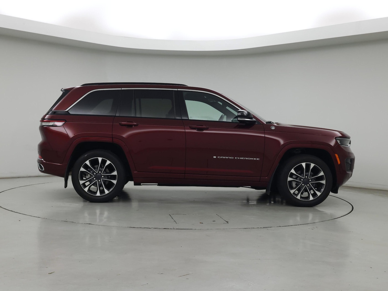 2025 Jeep Grand Cherokee Overland - Photo 8