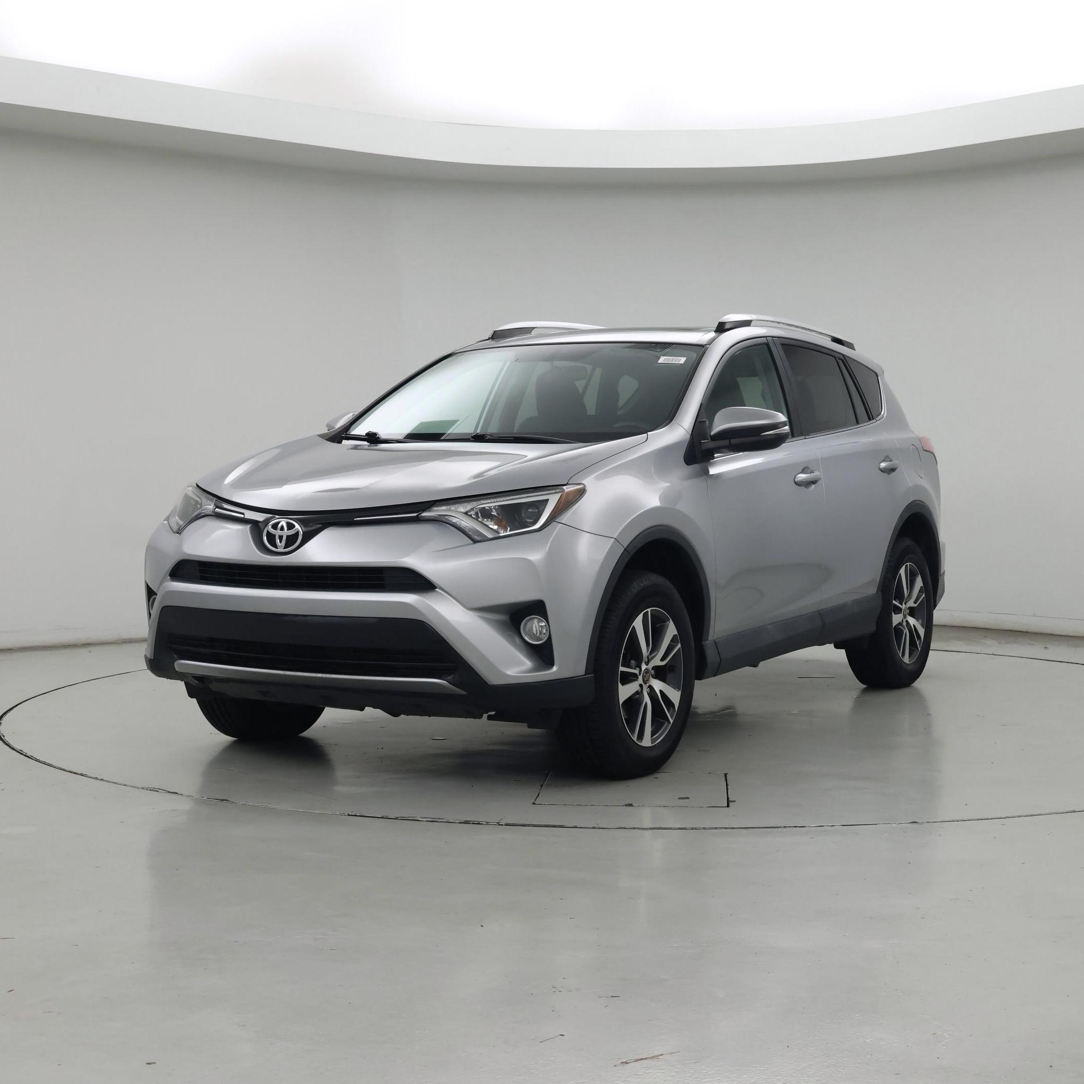 Thumbnail: 2016 Toyota RAV4 - 4