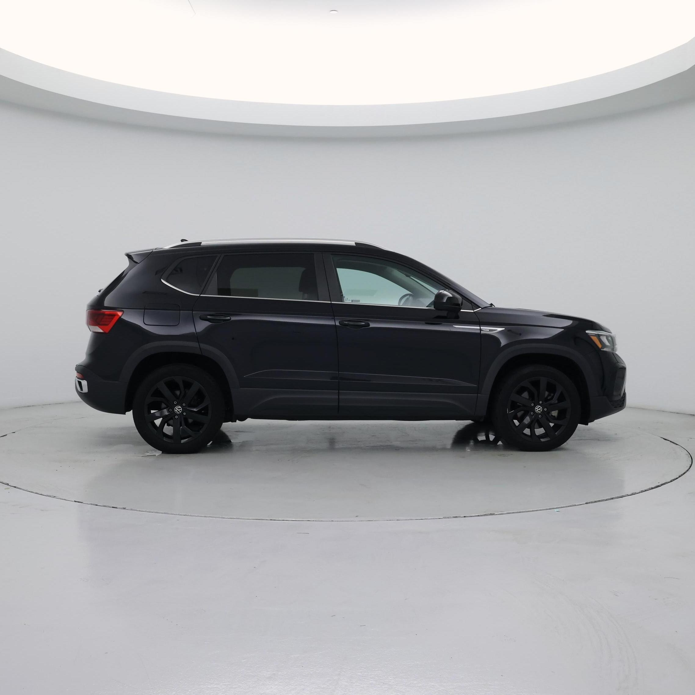 Thumbnail: 2023 Volkswagen Taos - 7