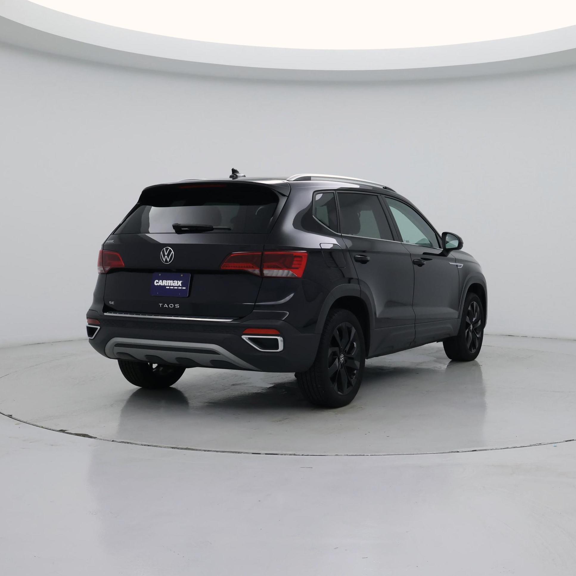 Thumbnail: 2023 Volkswagen Taos - 8