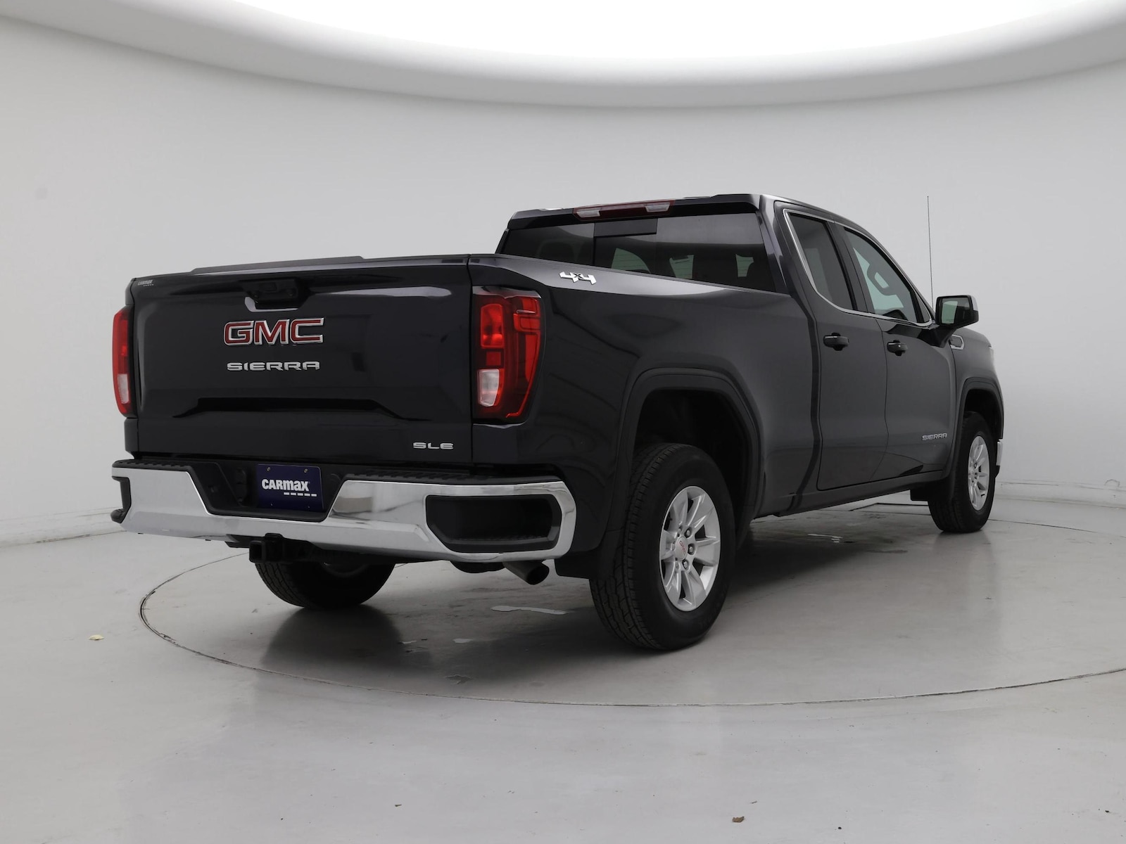 2024 GMC Sierra 1500 SLE - Photo 9