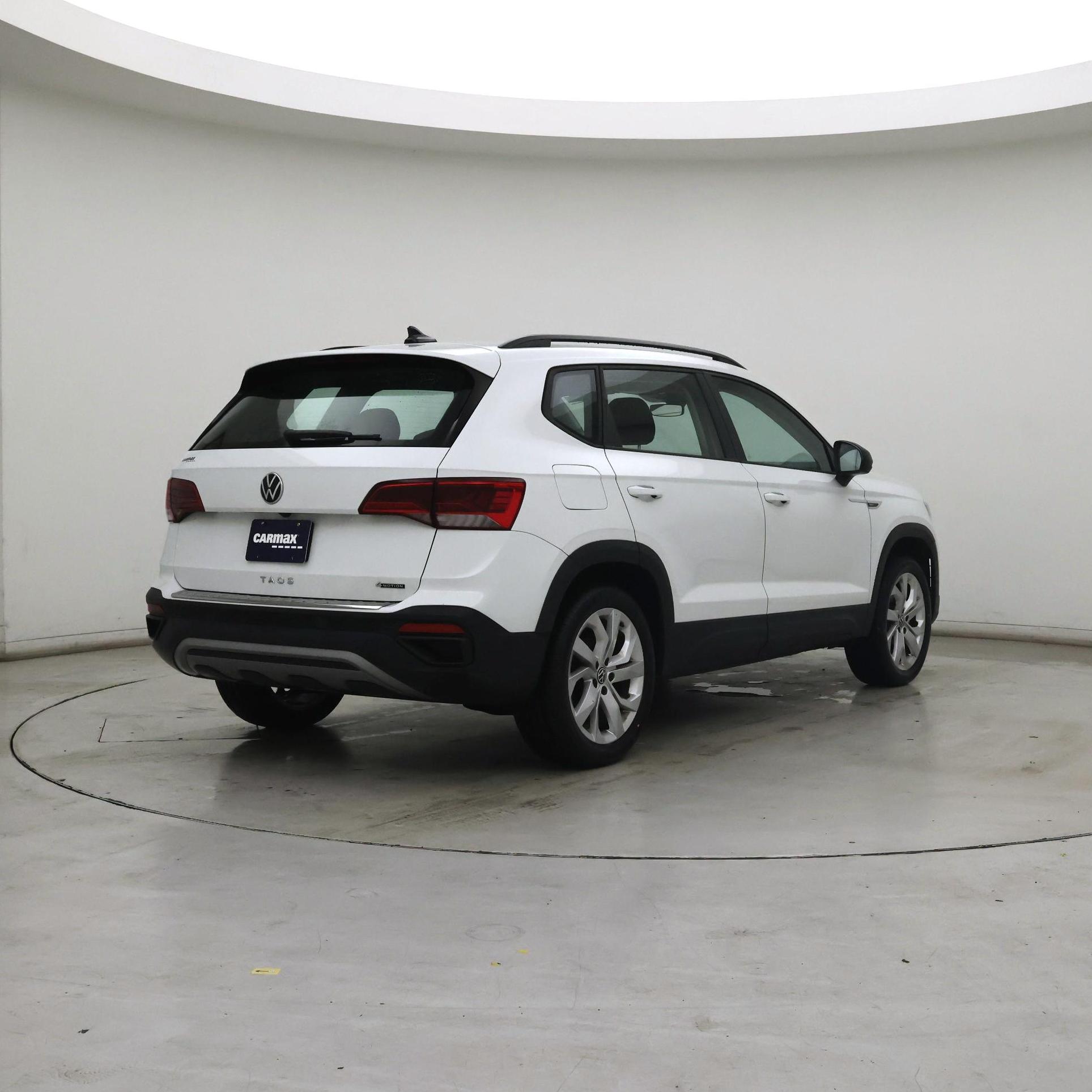 Thumbnail: 2023 Volkswagen Taos - 8