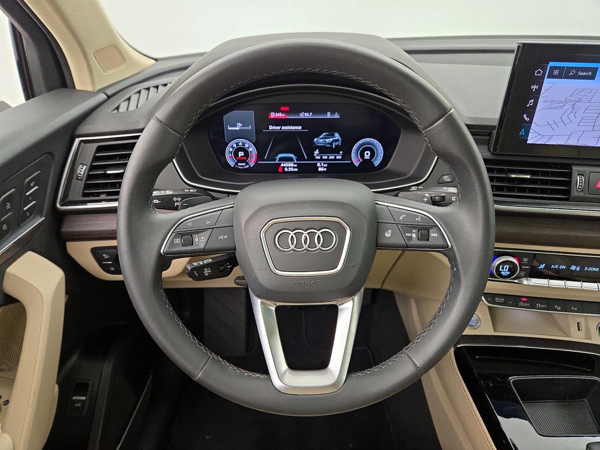 Thumbnail: 2023 Audi Q5 - 10