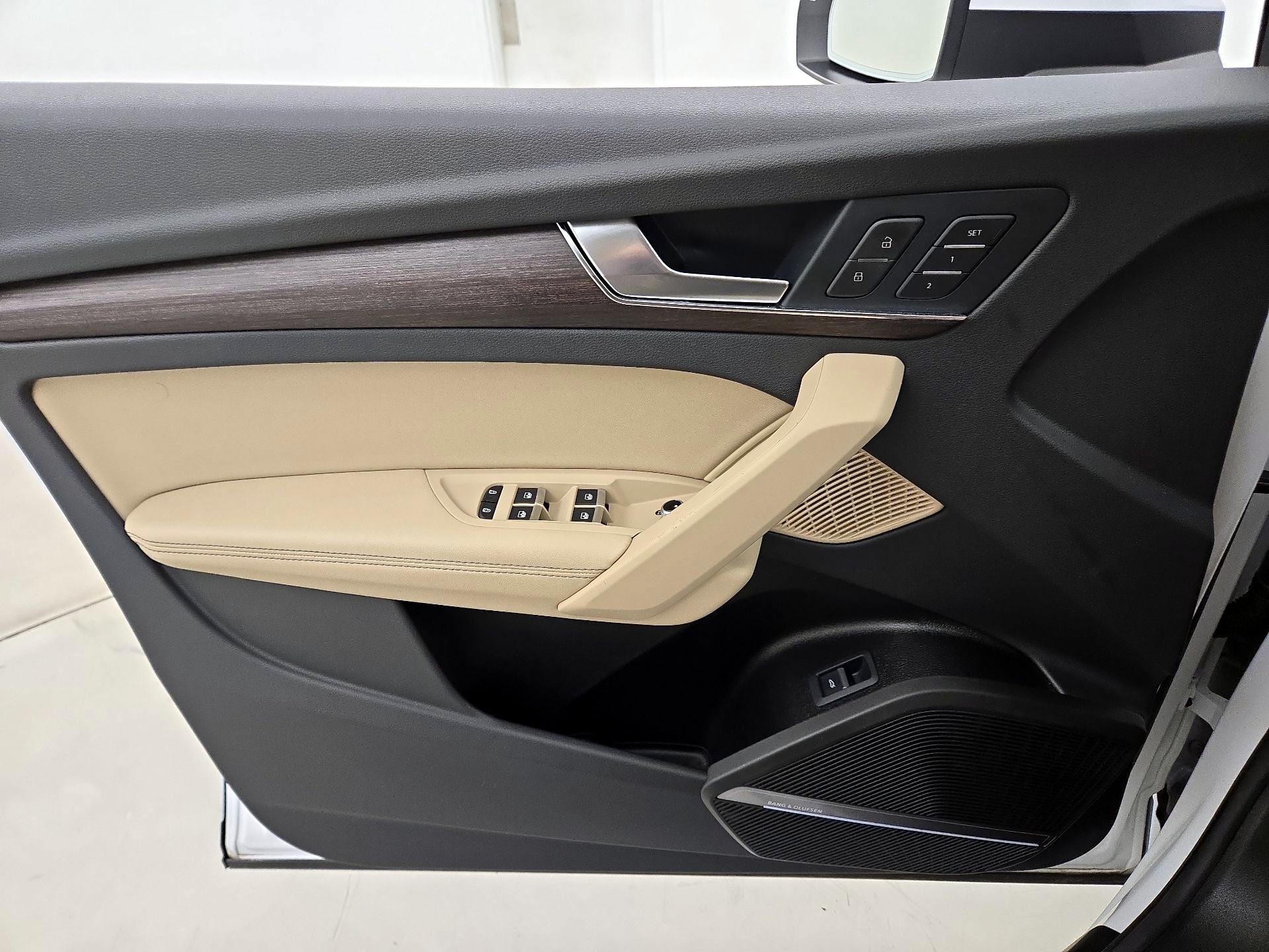 Thumbnail: 2023 Audi Q5 - 12