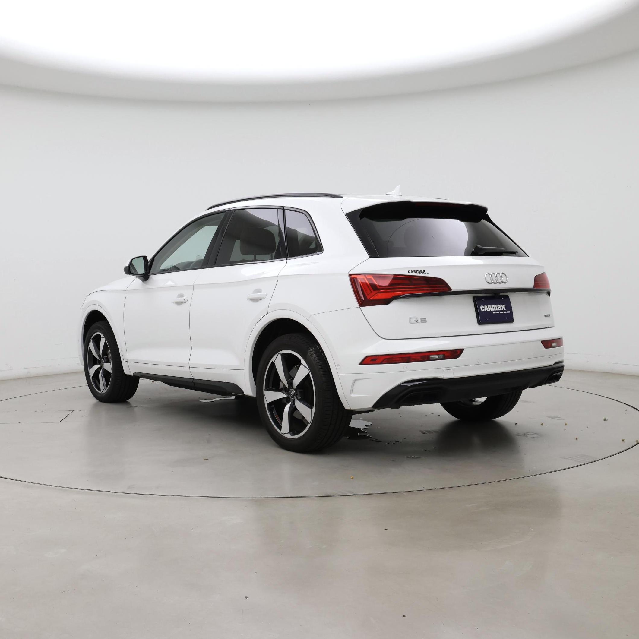 Thumbnail: 2023 Audi Q5 - 2