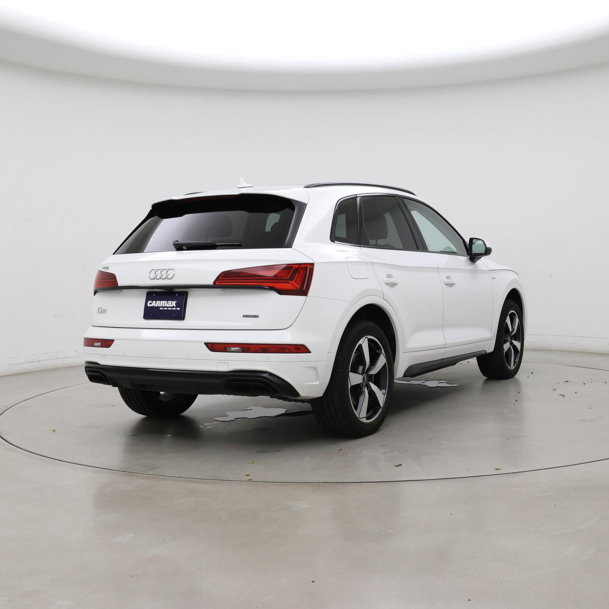 Thumbnail: 2023 Audi Q5 - 8
