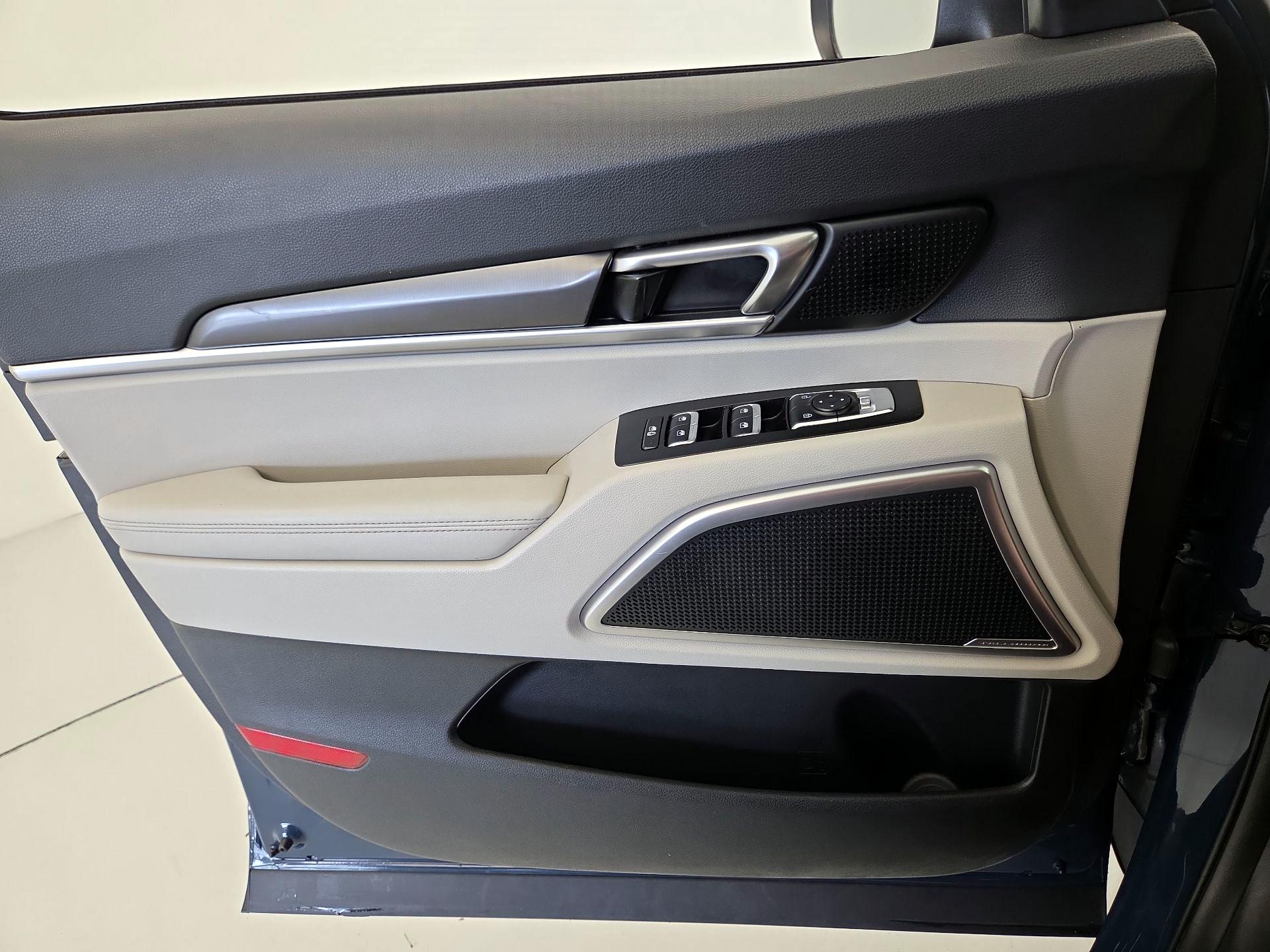 Thumbnail: 2024 Kia Telluride - 12