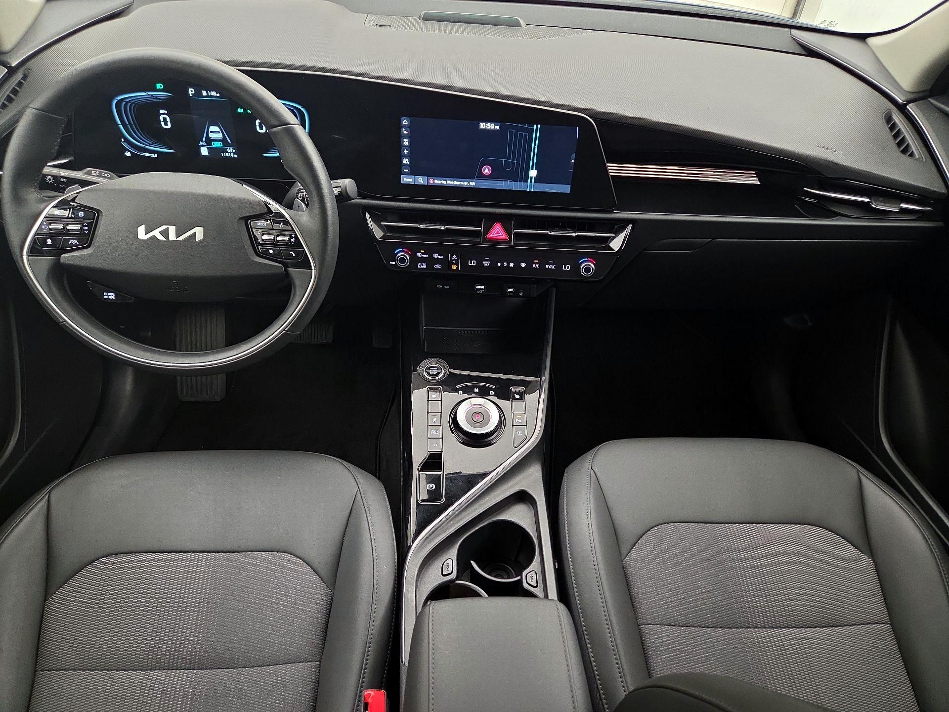 Thumbnail: 2024 Kia Niro - 9