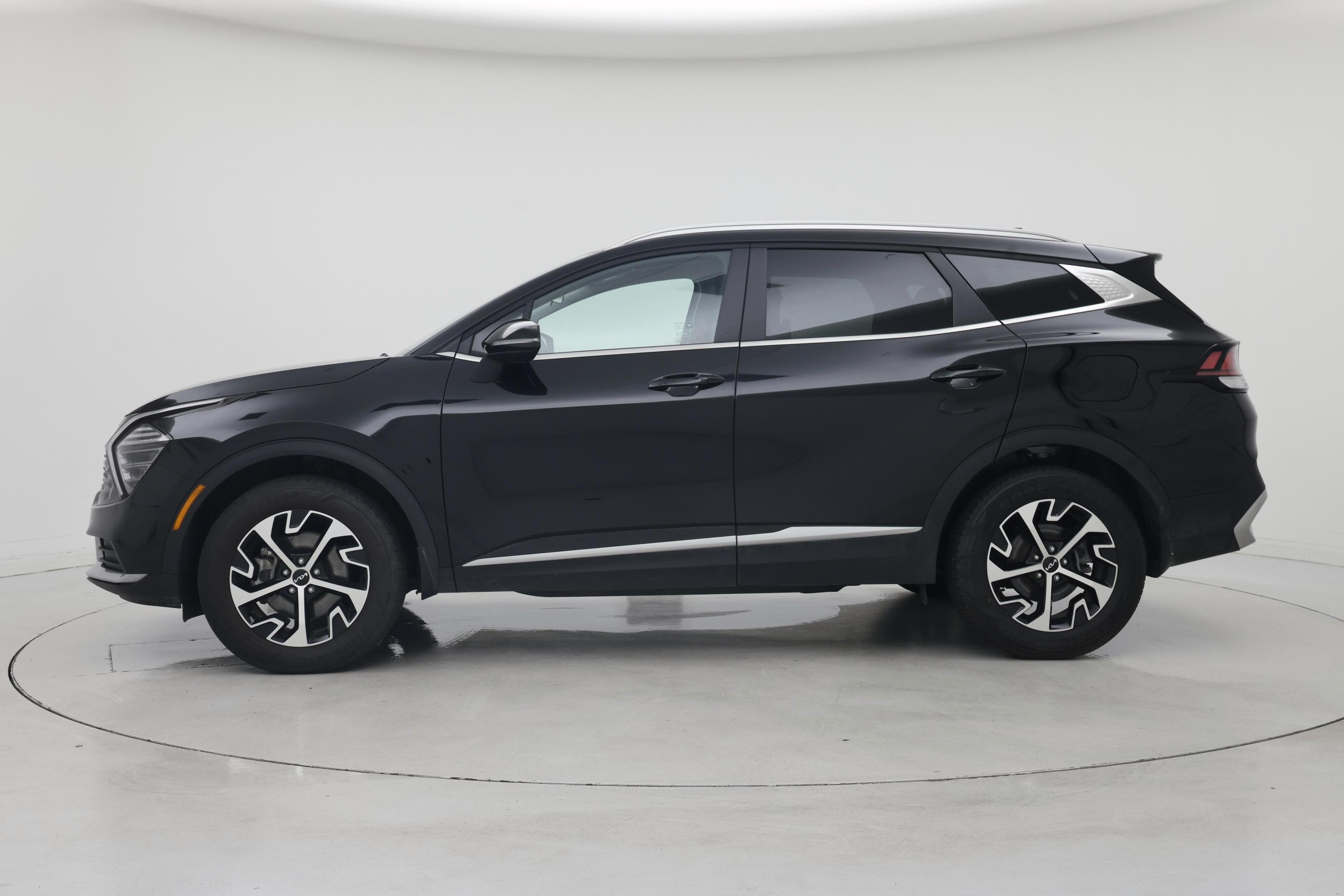 Thumbnail: 2024 Kia Sportage - 3