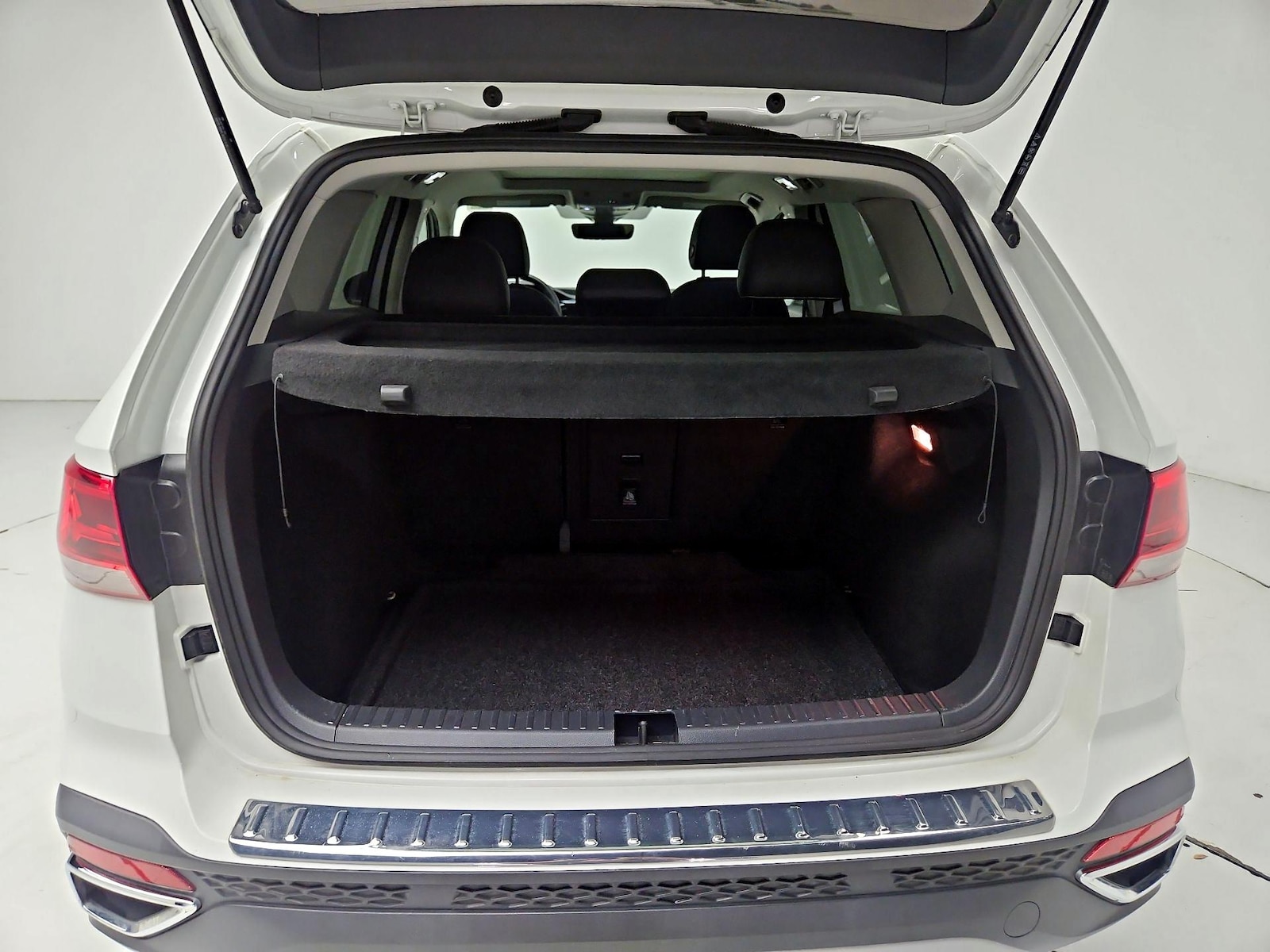 2023 Volkswagen Taos SE - Photo 22
