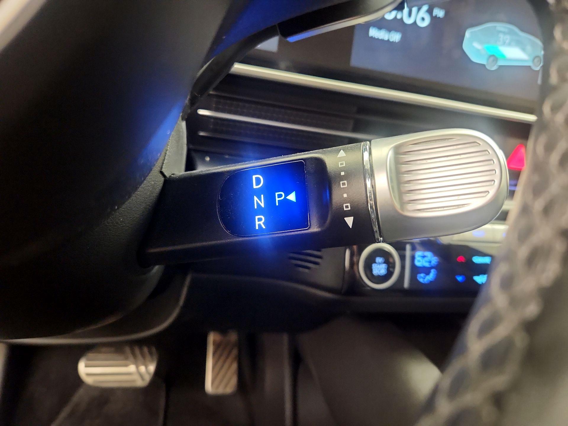 Thumbnail: 2024 Hyundai Ioniq 6 - 18
