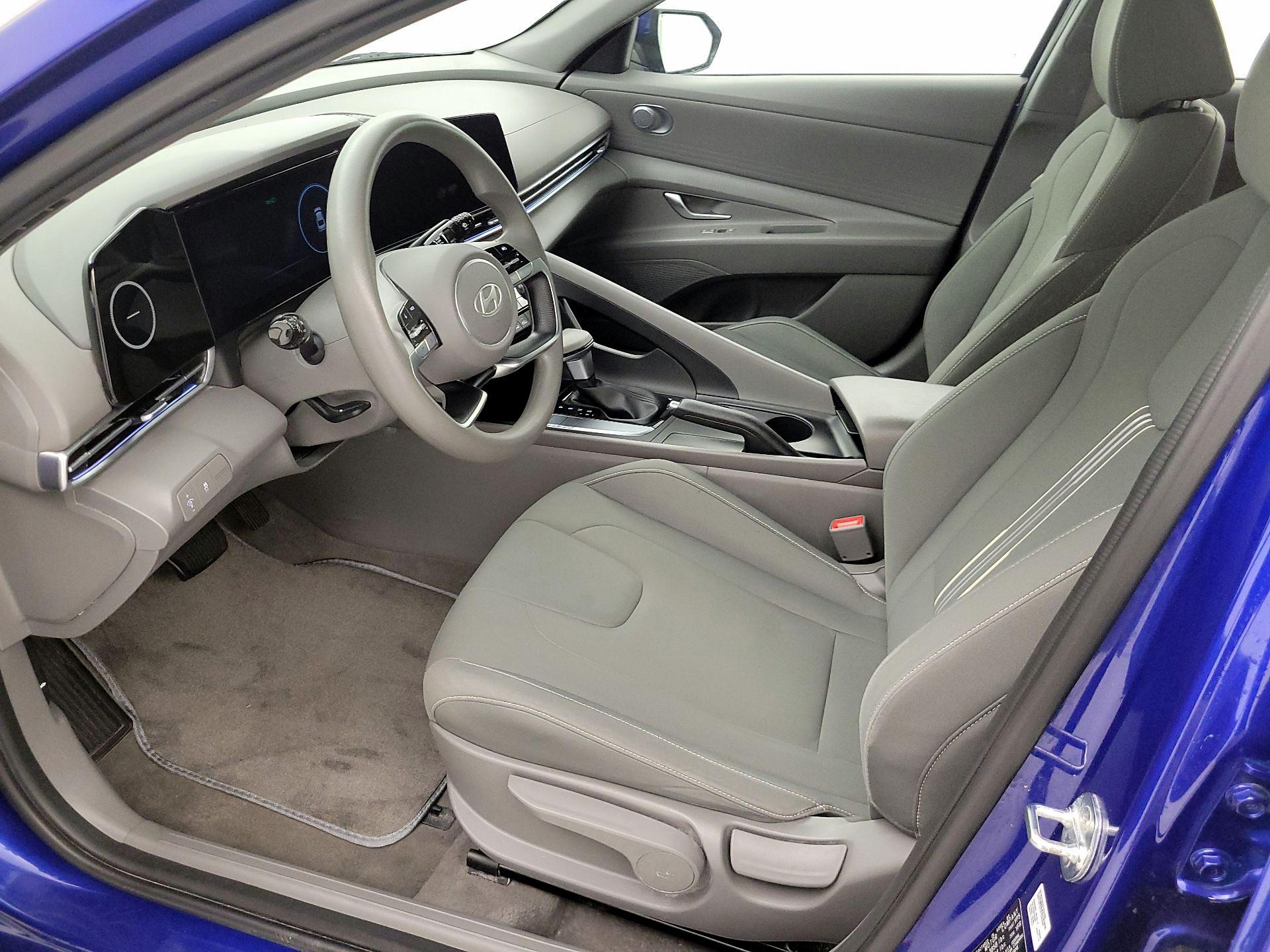 Thumbnail: 2024 Hyundai Elantra - 11