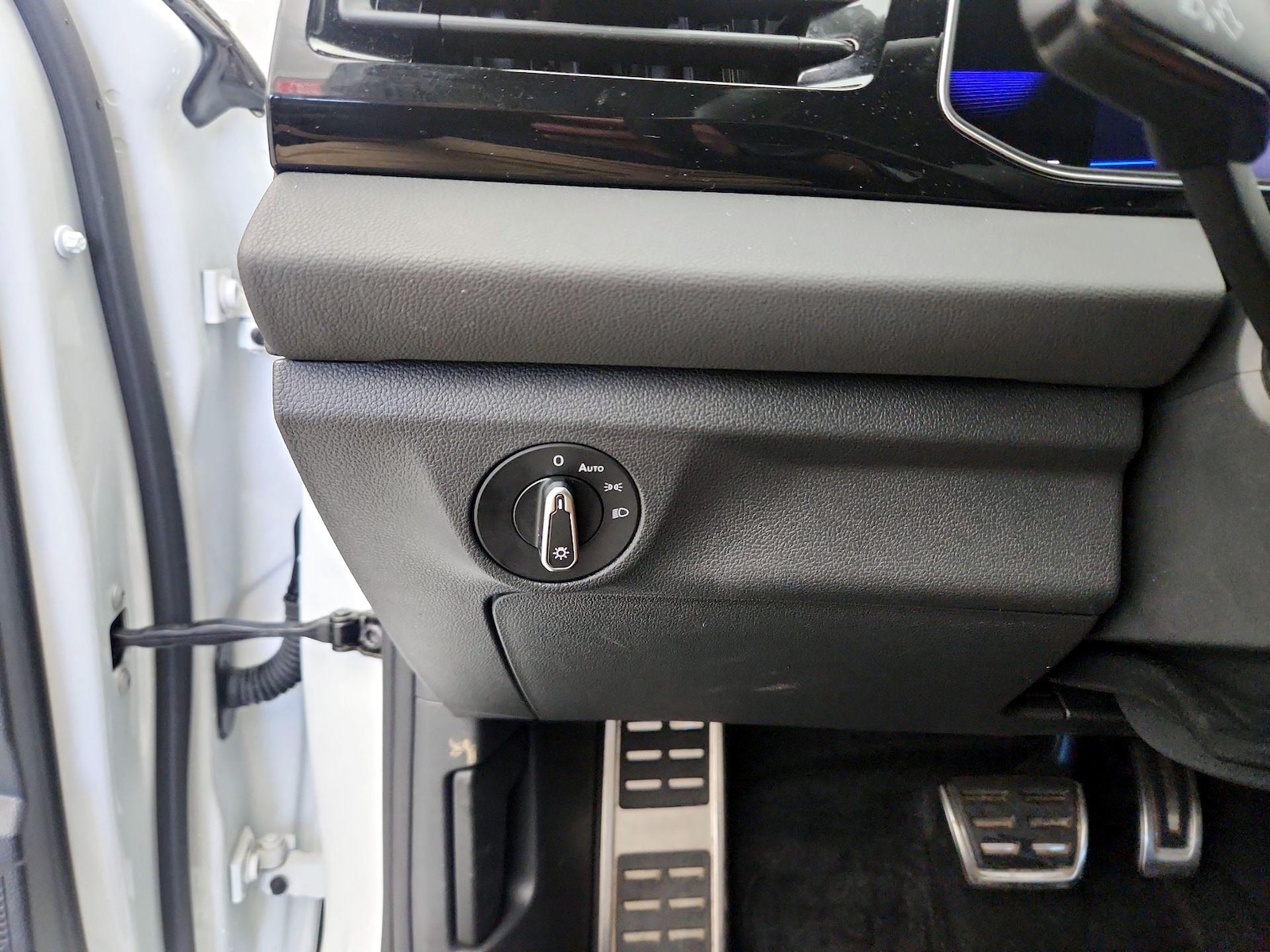 2025 Volkswagen Jetta Sport - Photo 14