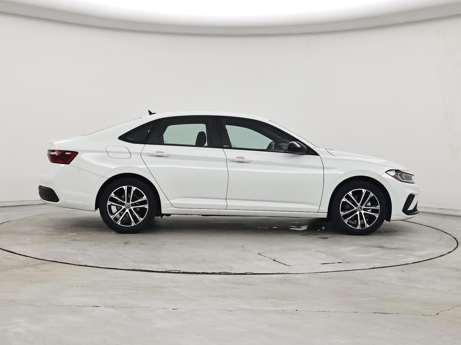 2025 Volkswagen Jetta Sport - Photo 8