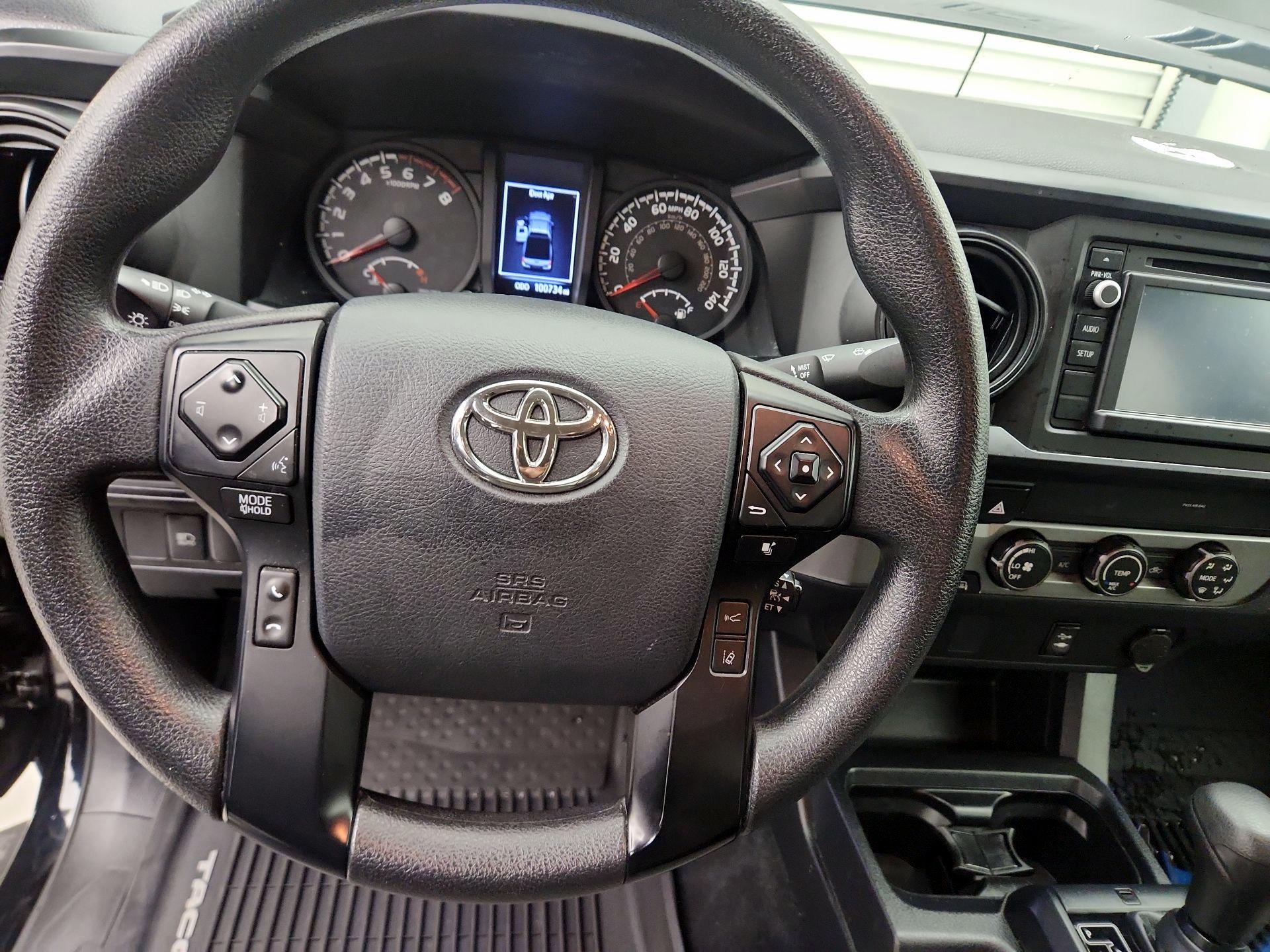 Thumbnail: 2019 Toyota Tacoma - 10