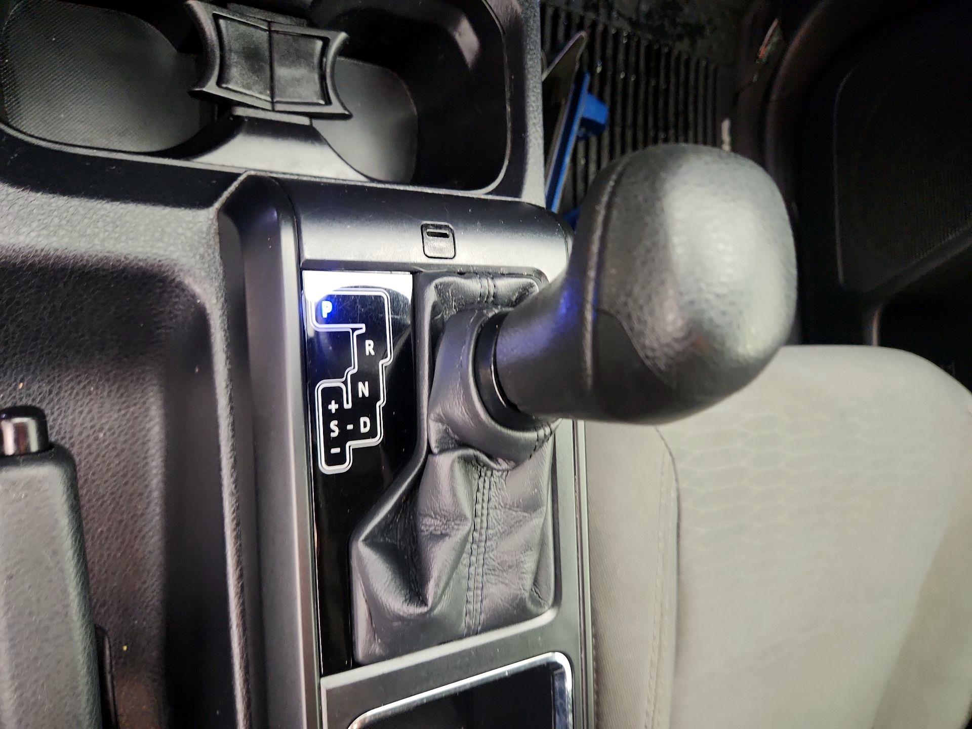Thumbnail: 2019 Toyota Tacoma - 17
