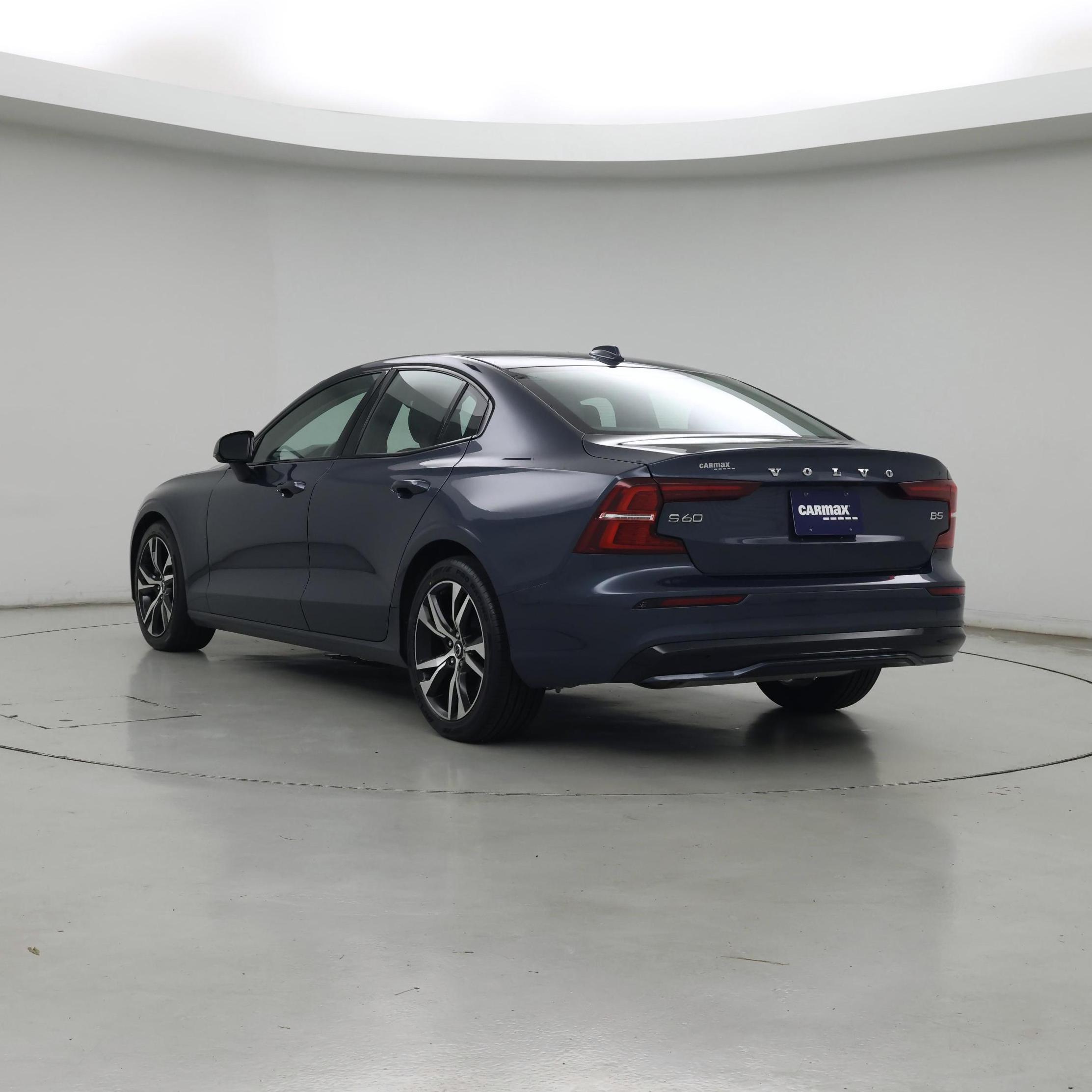 Thumbnail: 2024 Volvo S60 - 2