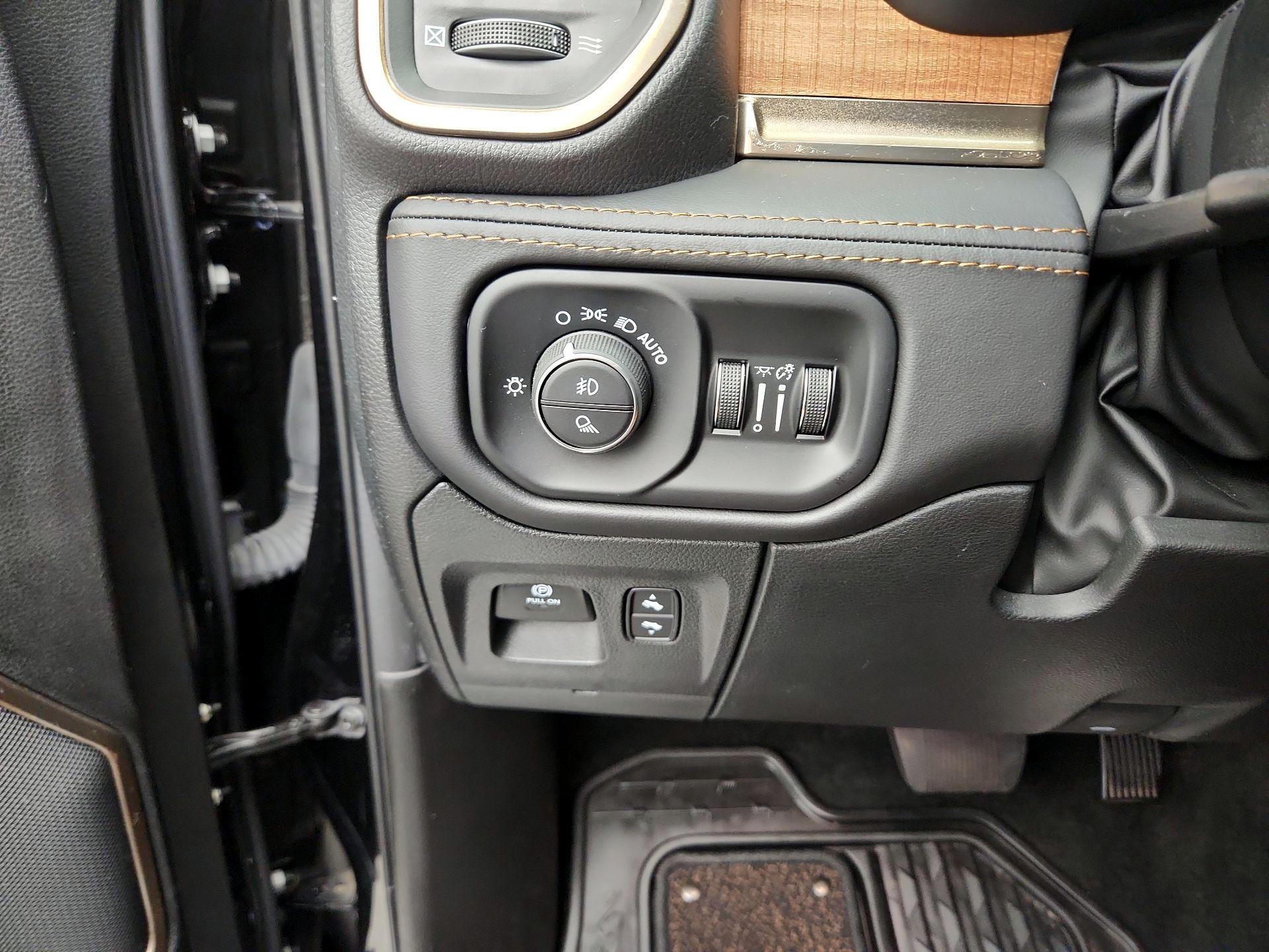 Thumbnail: 2023 RAM 1500 - 13