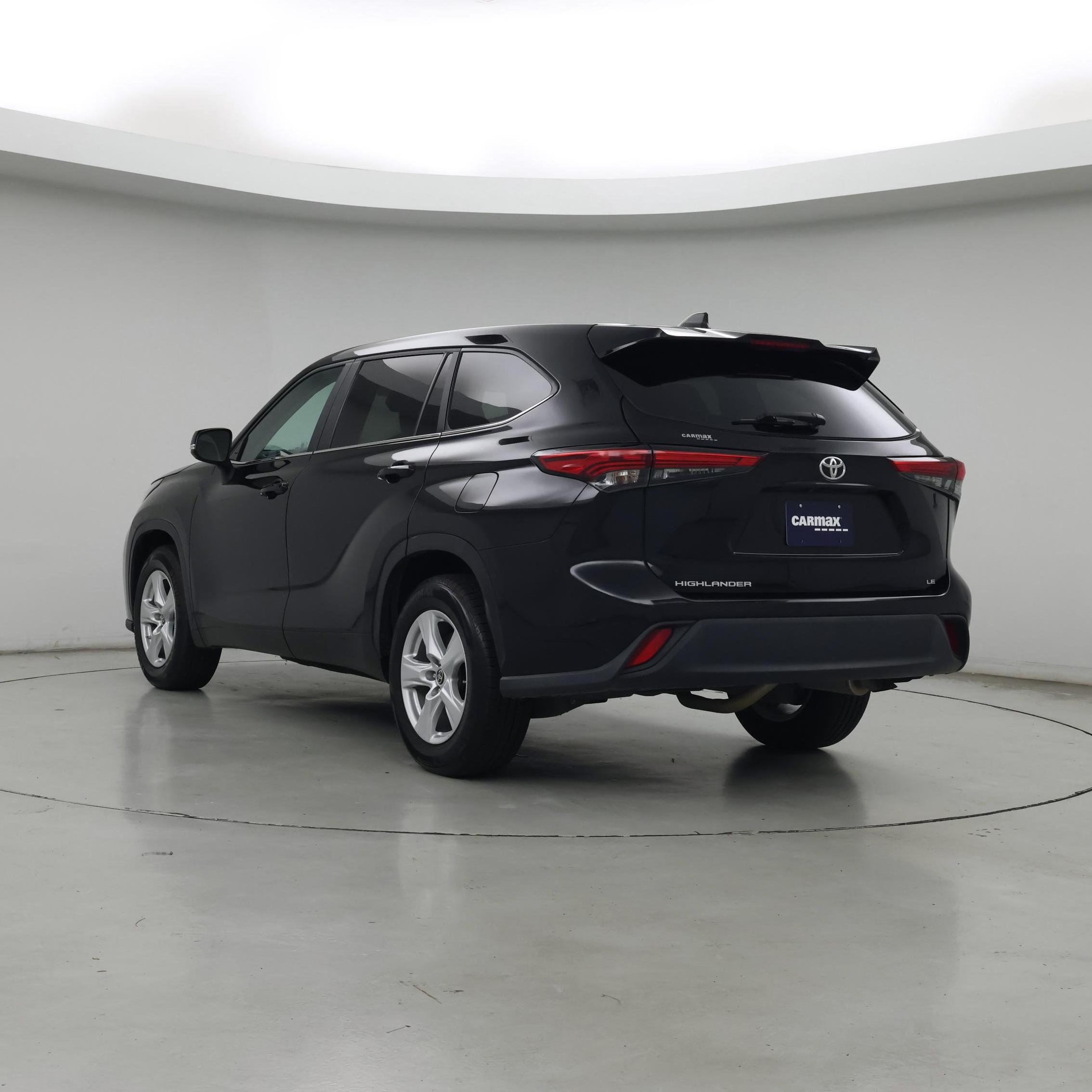 Thumbnail: 2023 Toyota Highlander - 2