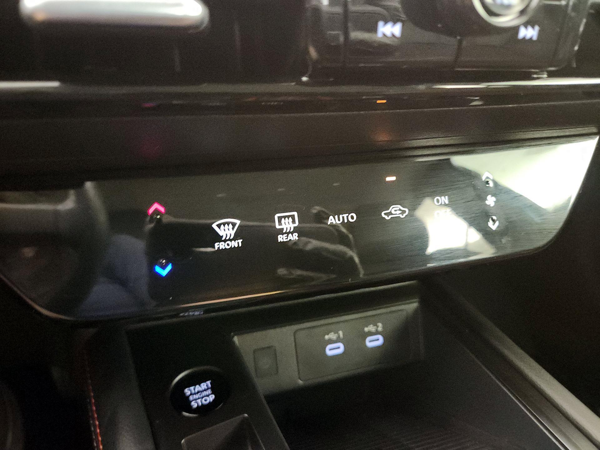 Thumbnail: 2025 Nissan Kicks - 16