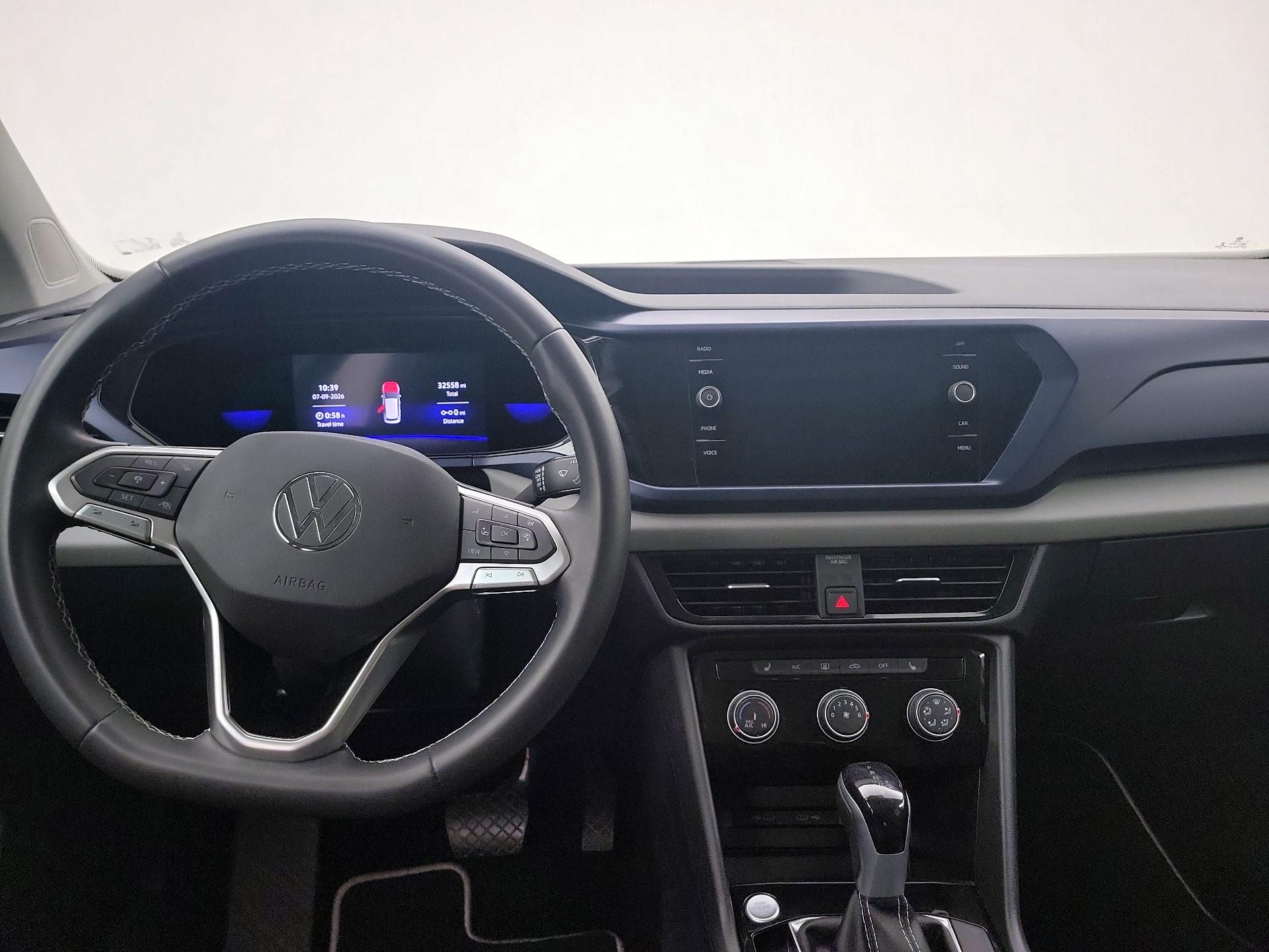 Thumbnail: 2023 Volkswagen Taos - 9