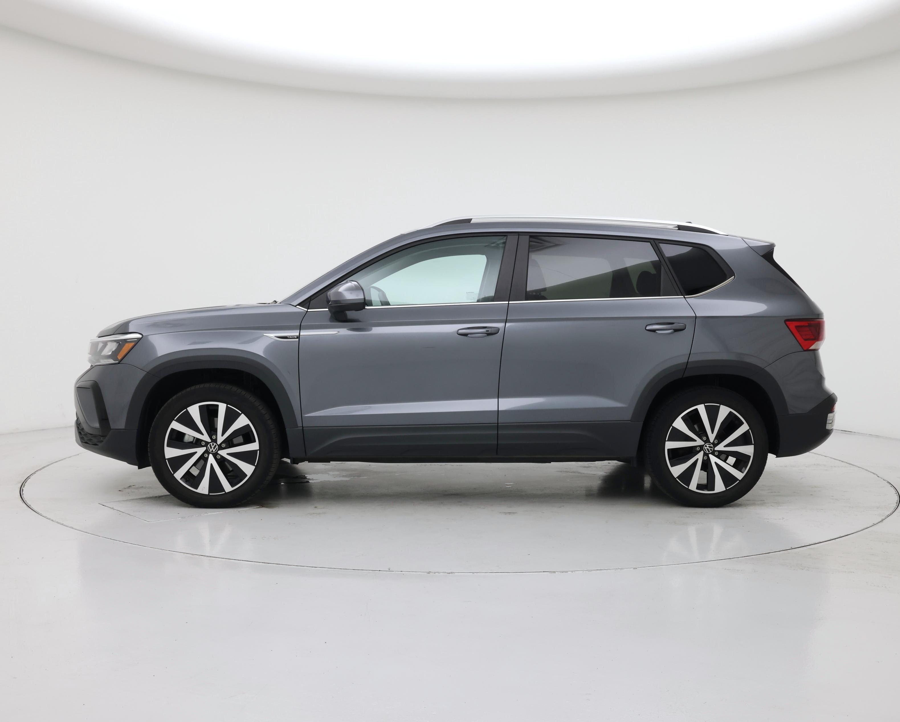 Thumbnail: 2023 Volkswagen Taos - 3
