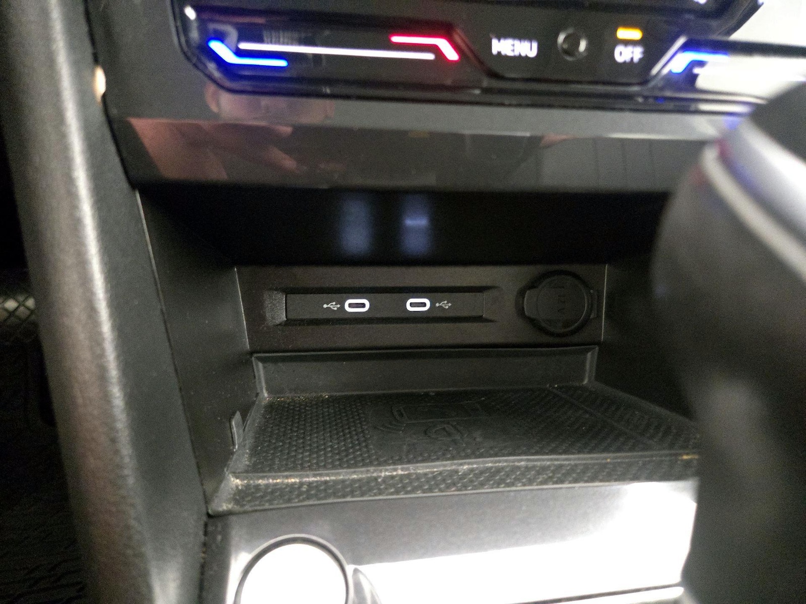 2023 Volkswagen Tiguan SE - Photo 19
