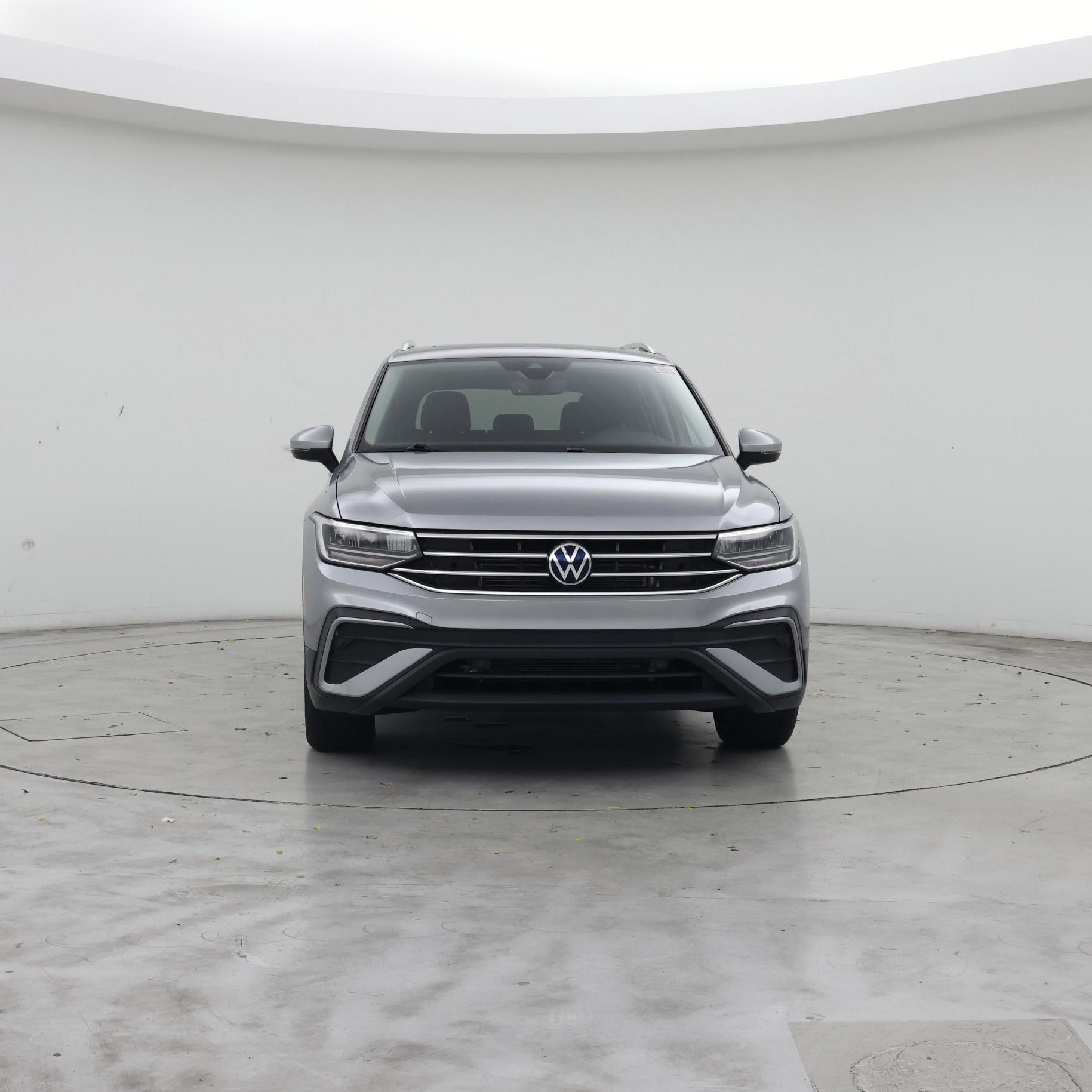 Thumbnail: 2023 Volkswagen Tiguan - 5
