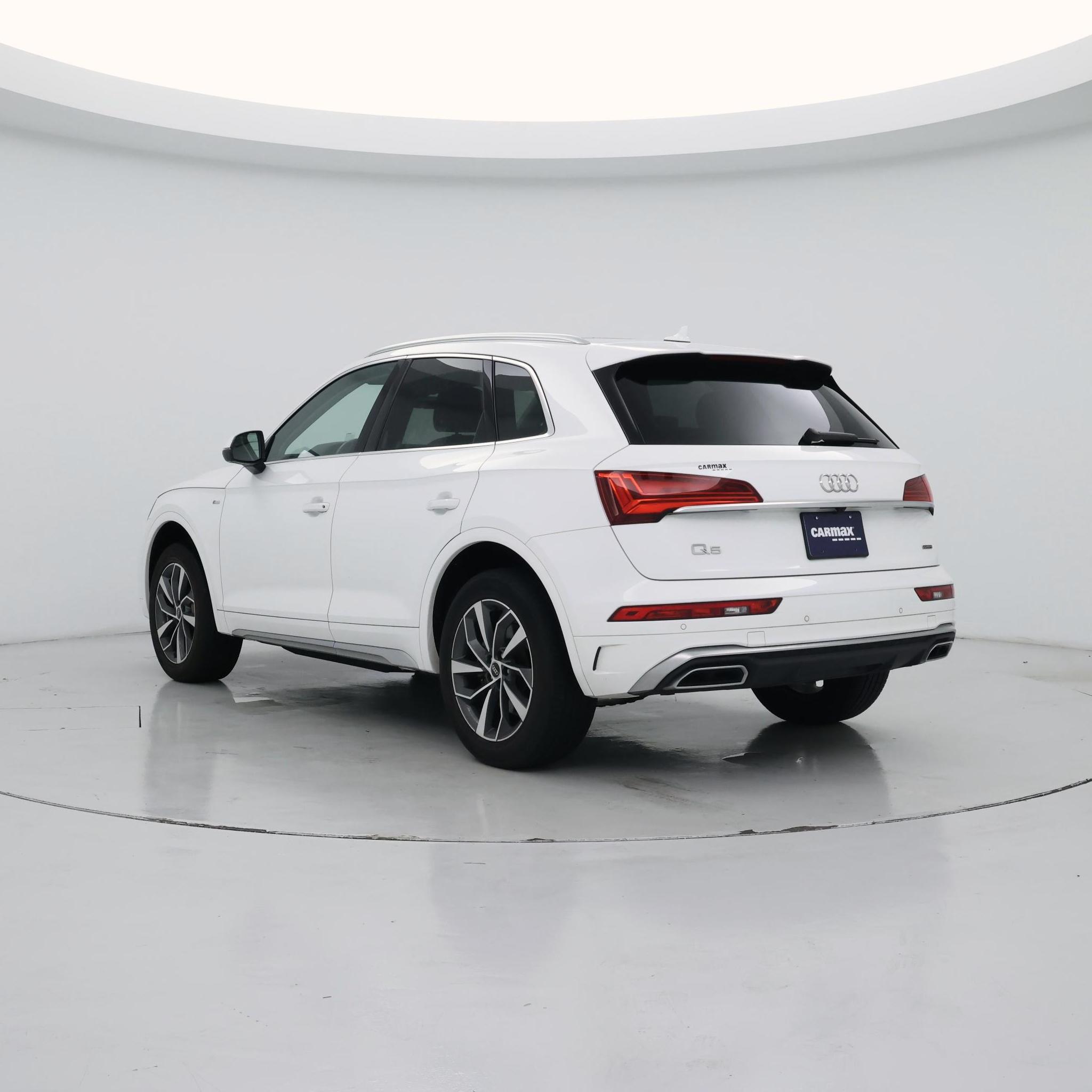 Thumbnail: 2023 Audi Q5 - 2