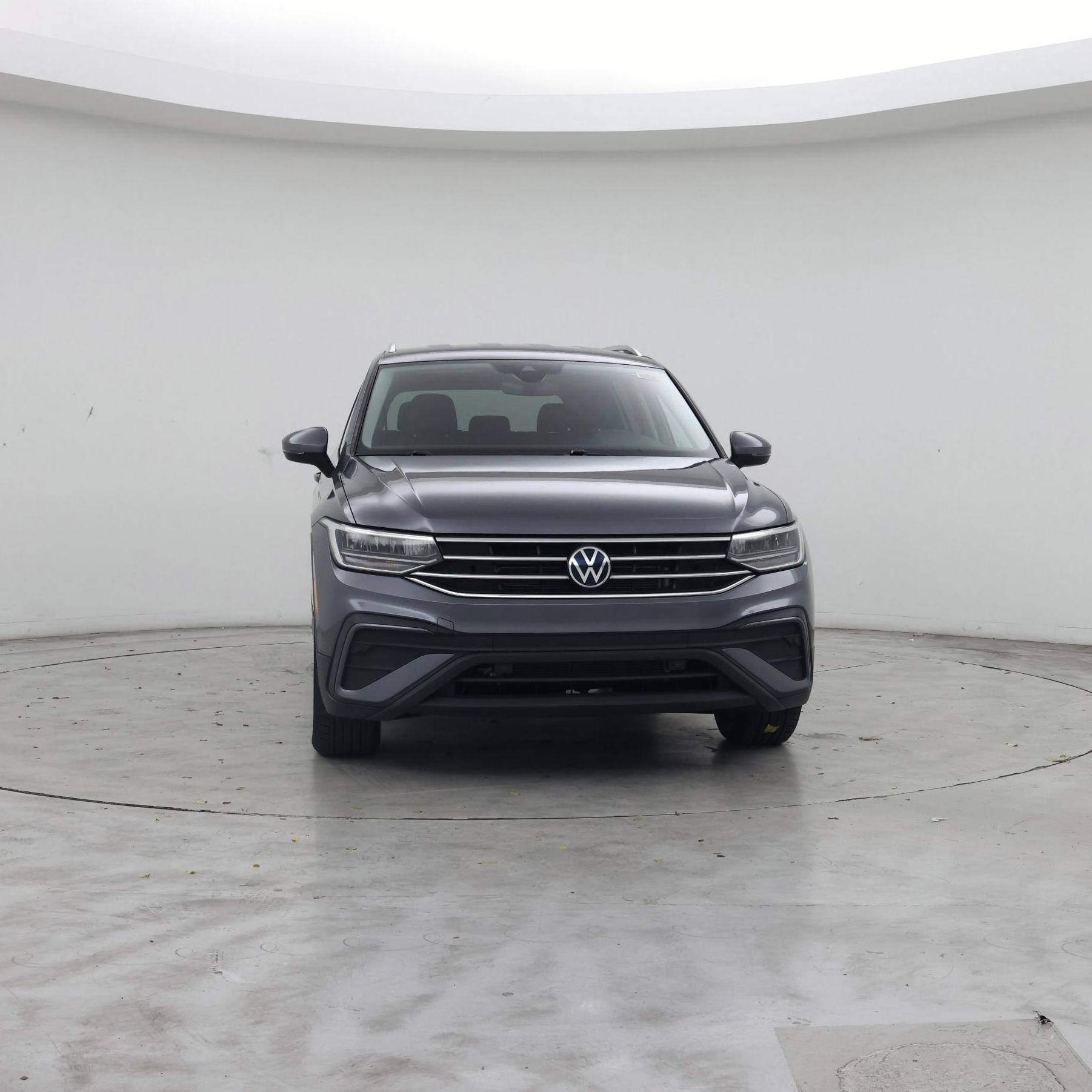 Thumbnail: 2023 Volkswagen Tiguan - 5