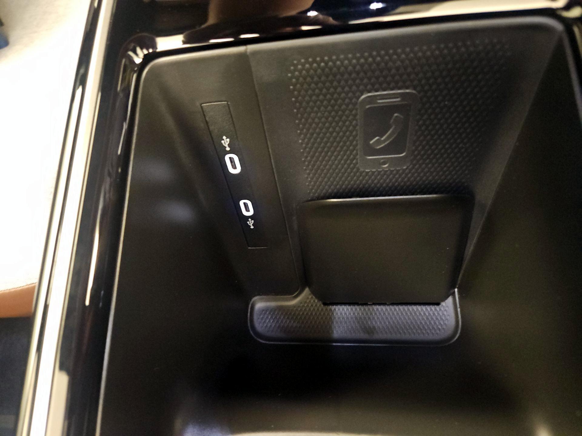 Thumbnail: 2023 Volkswagen ID.4 - 16