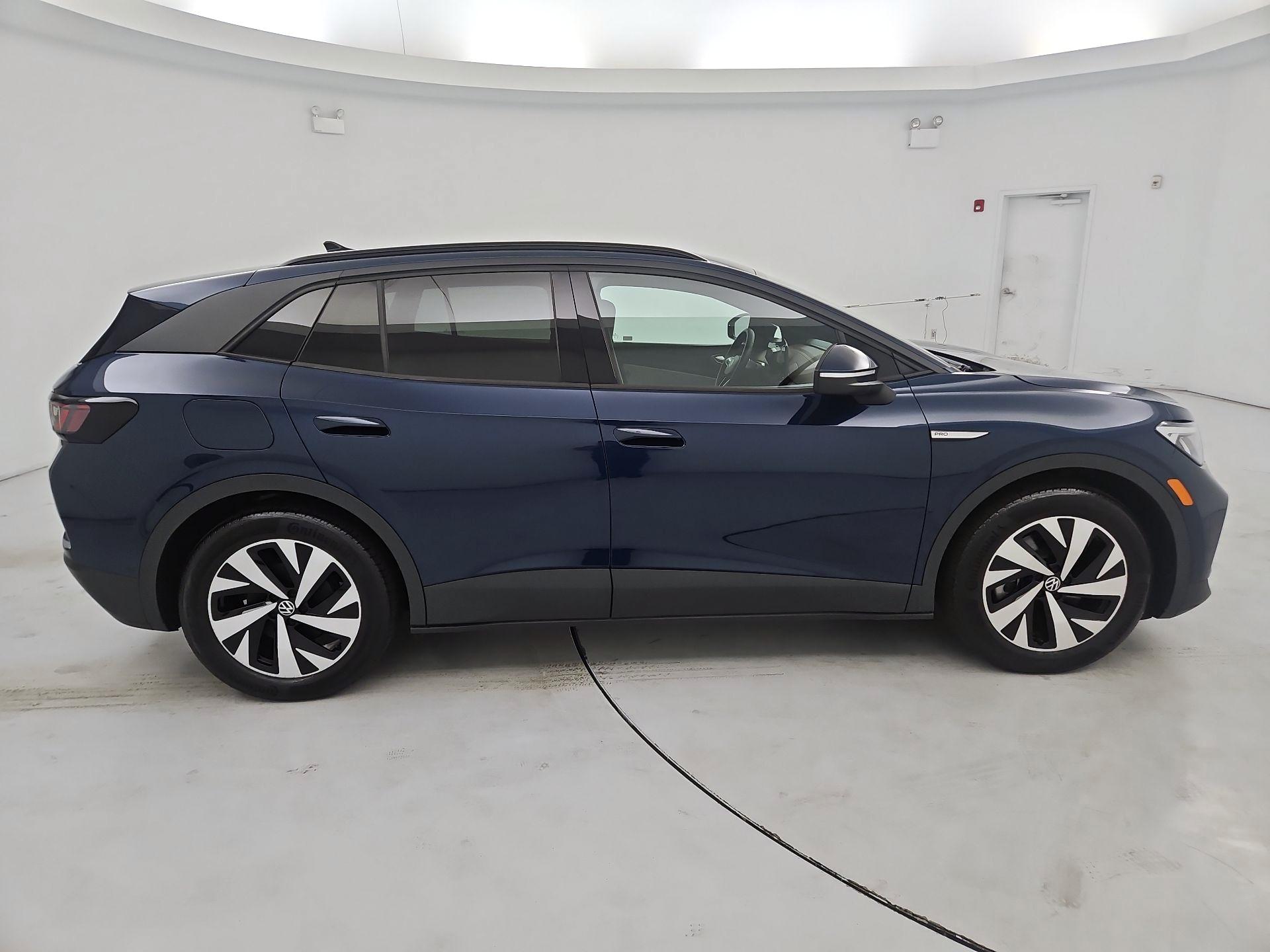 Thumbnail: 2023 Volkswagen ID.4 - 4