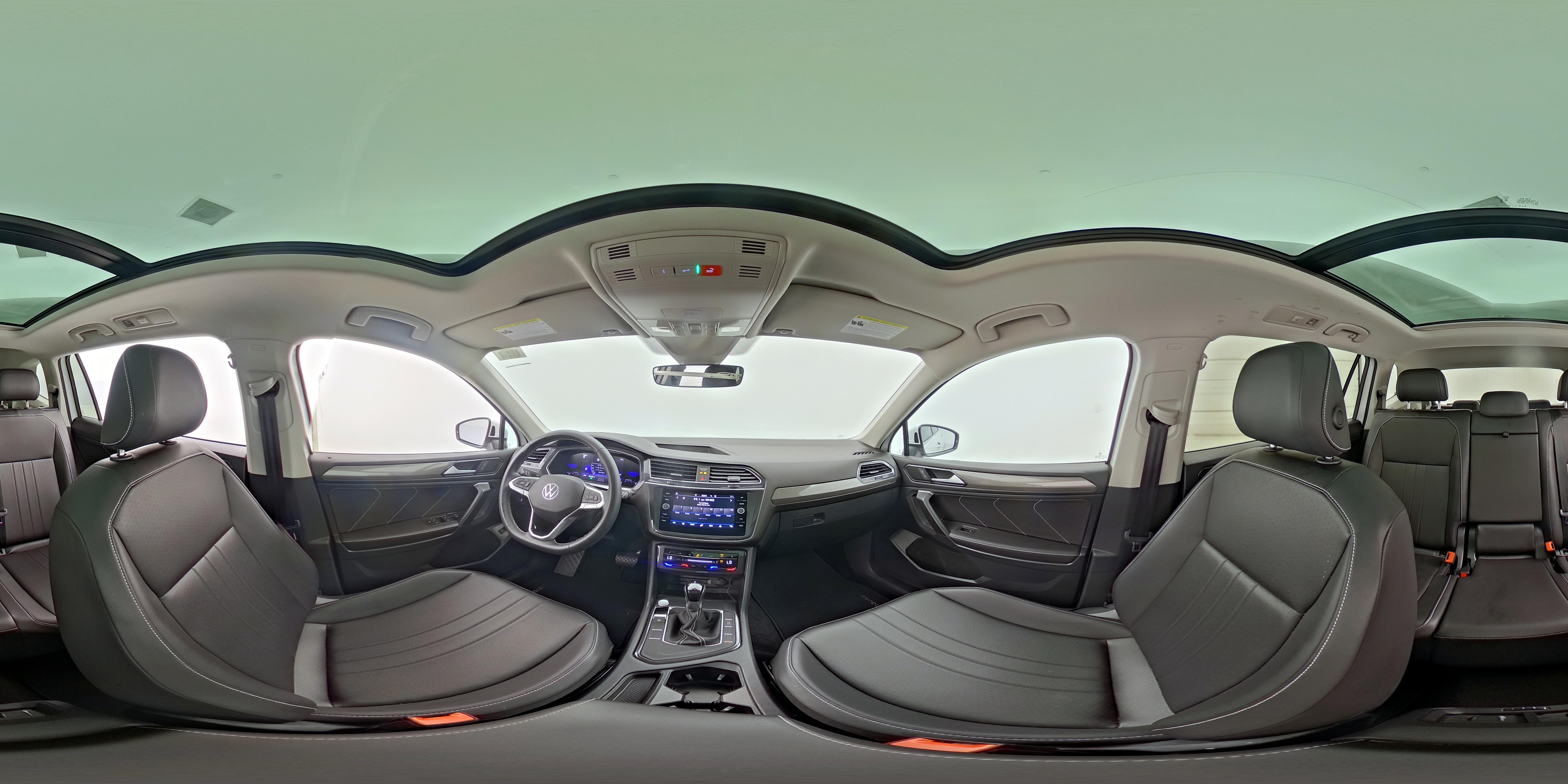 2023 Volkswagen Tiguan SE - Photo 27