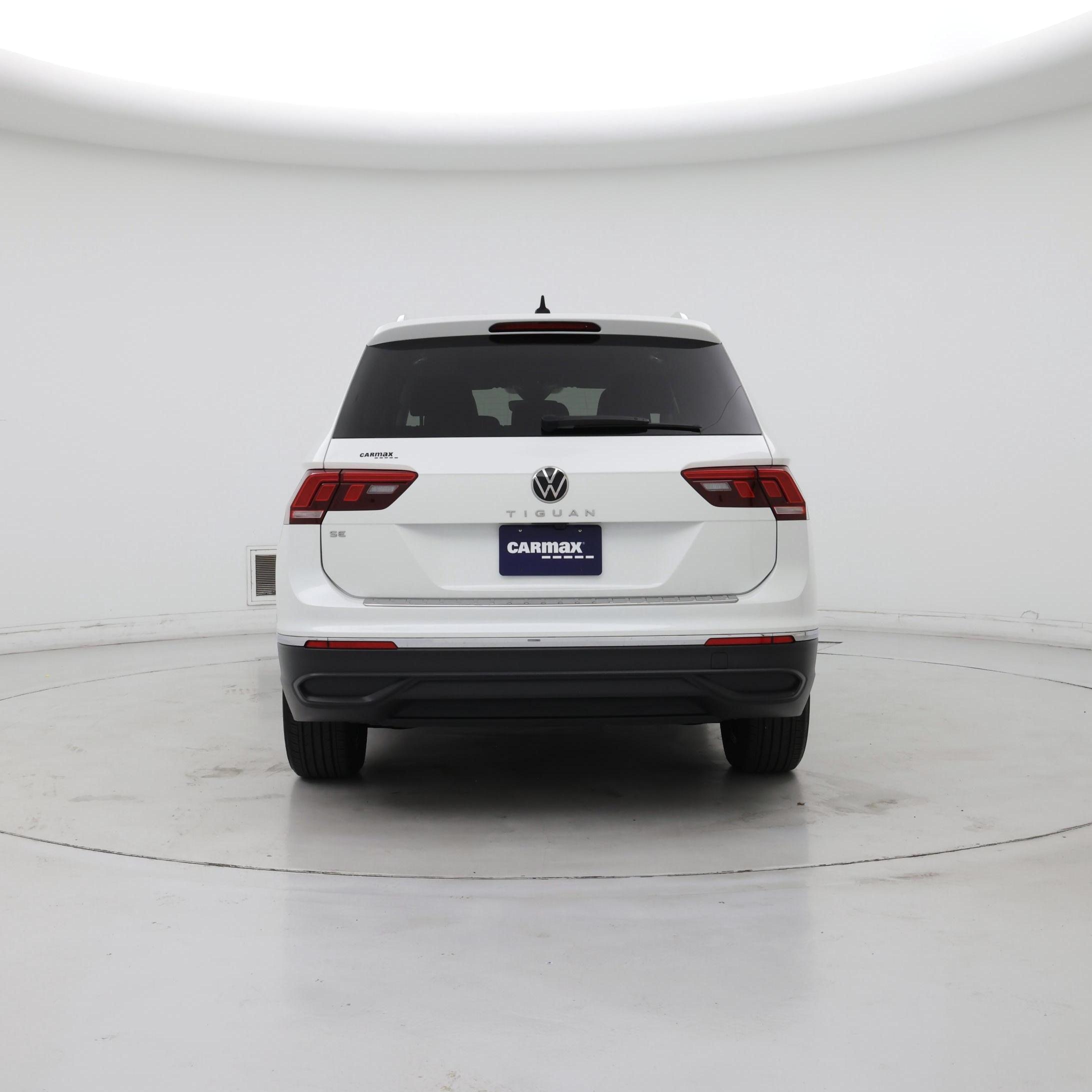 Thumbnail: 2023 Volkswagen Tiguan - 6