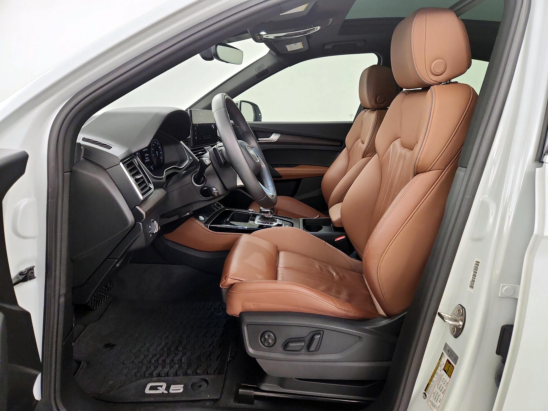 Thumbnail: 2023 Audi Q5 - 11