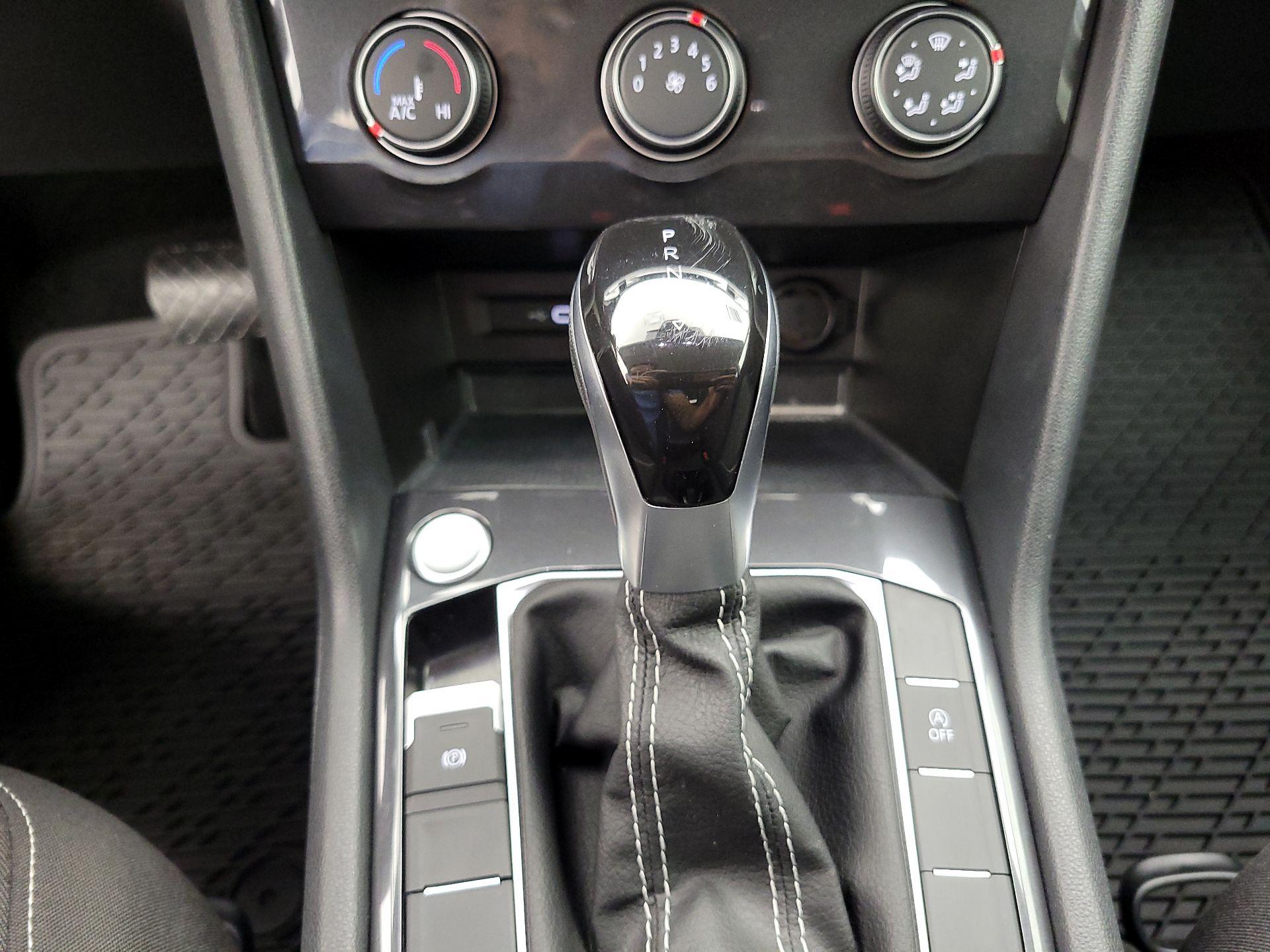 Thumbnail: 2024 Volkswagen Tiguan - 17