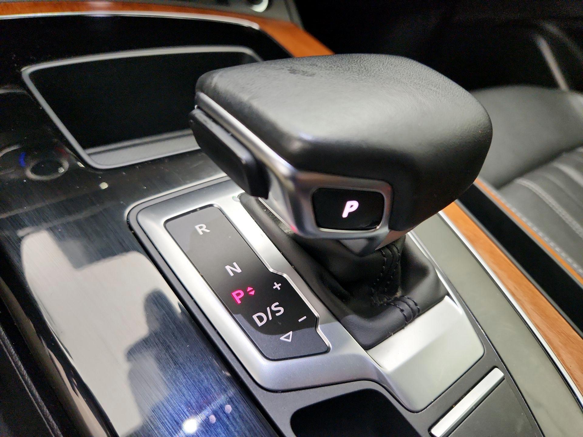 Thumbnail: 2023 Audi Q5 - 17