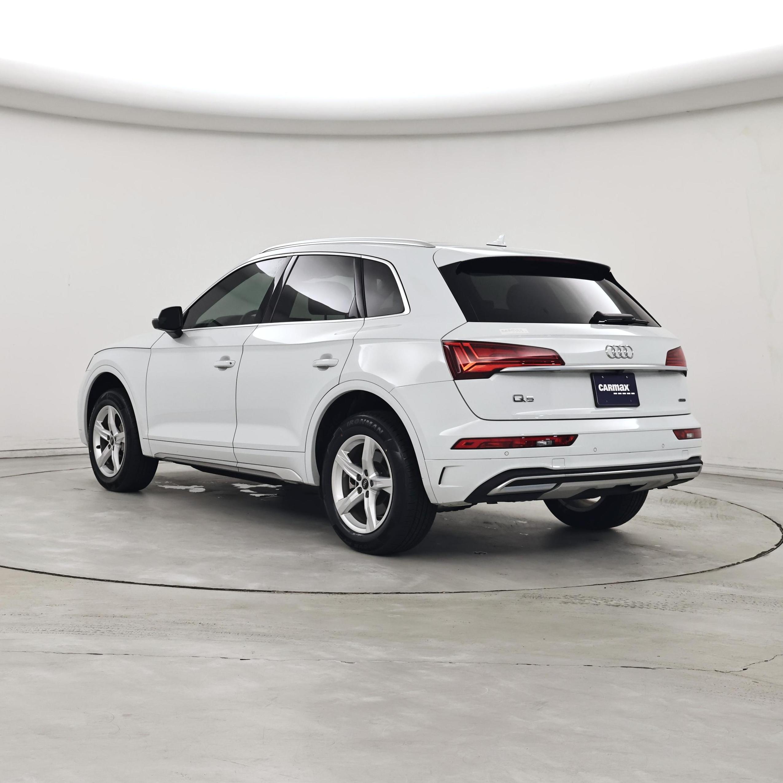 Thumbnail: 2023 Audi Q5 - 2