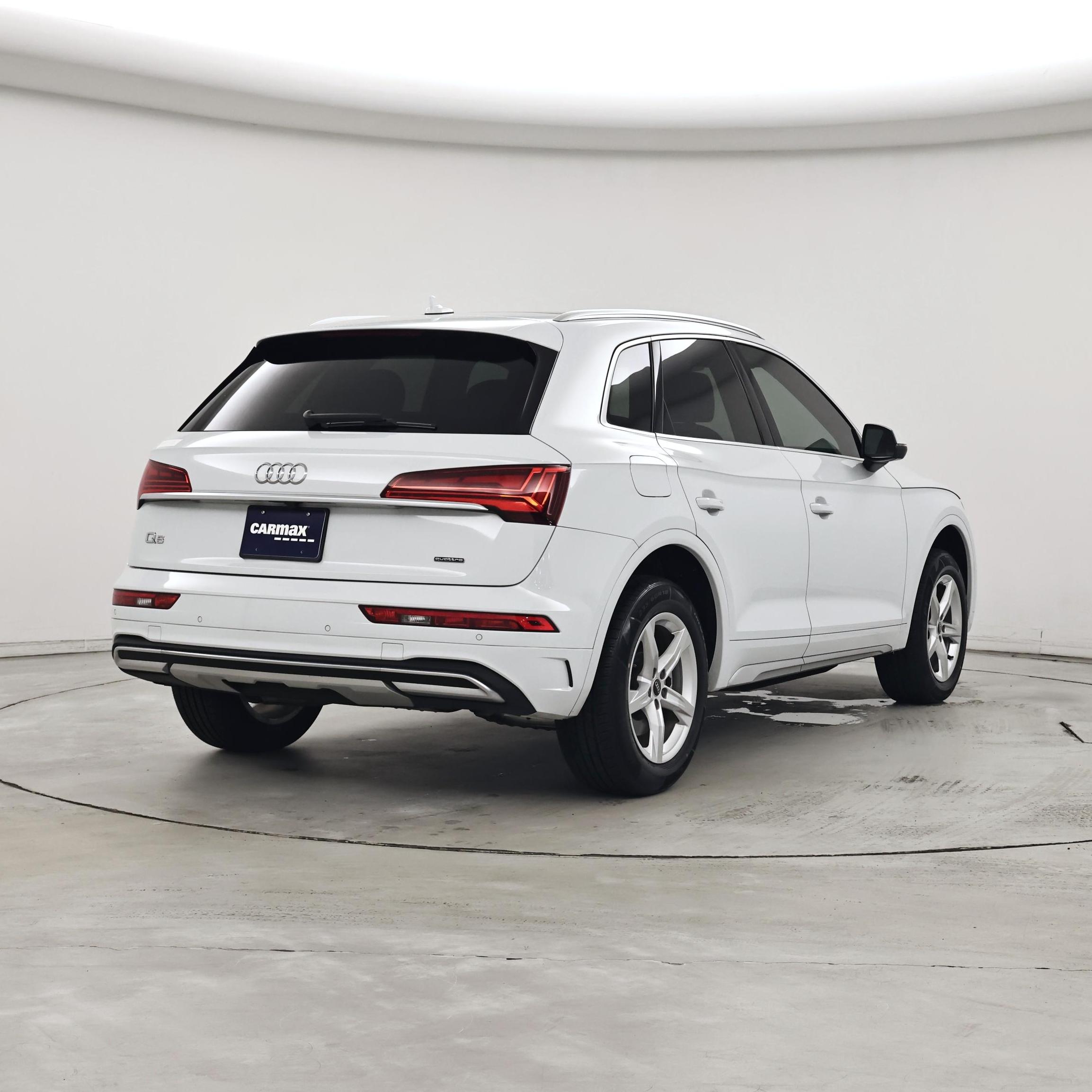 Thumbnail: 2023 Audi Q5 - 8