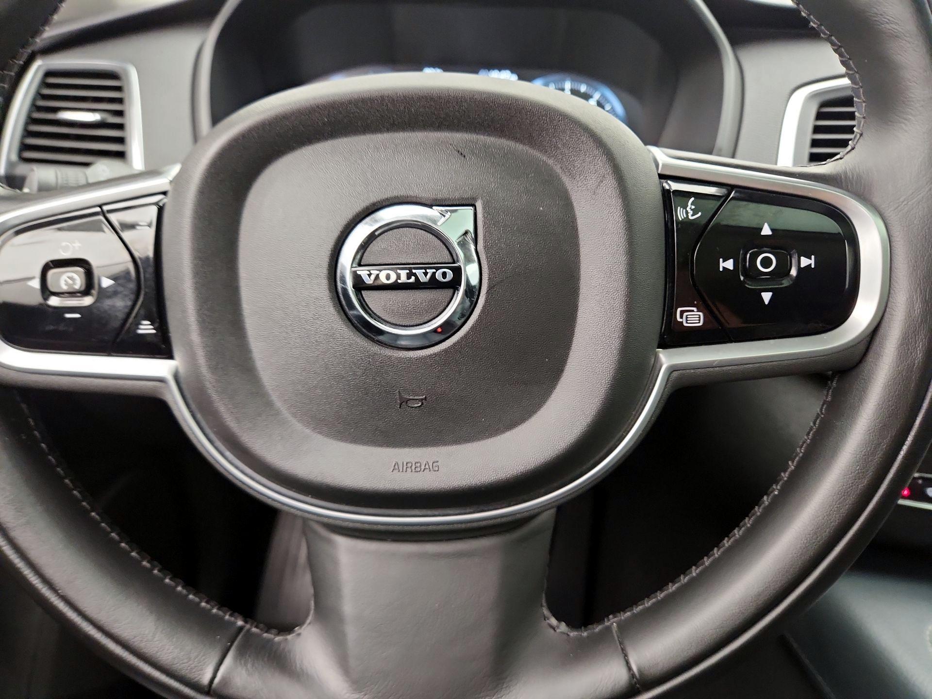 Thumbnail: 2020 Volvo XC90 - 10