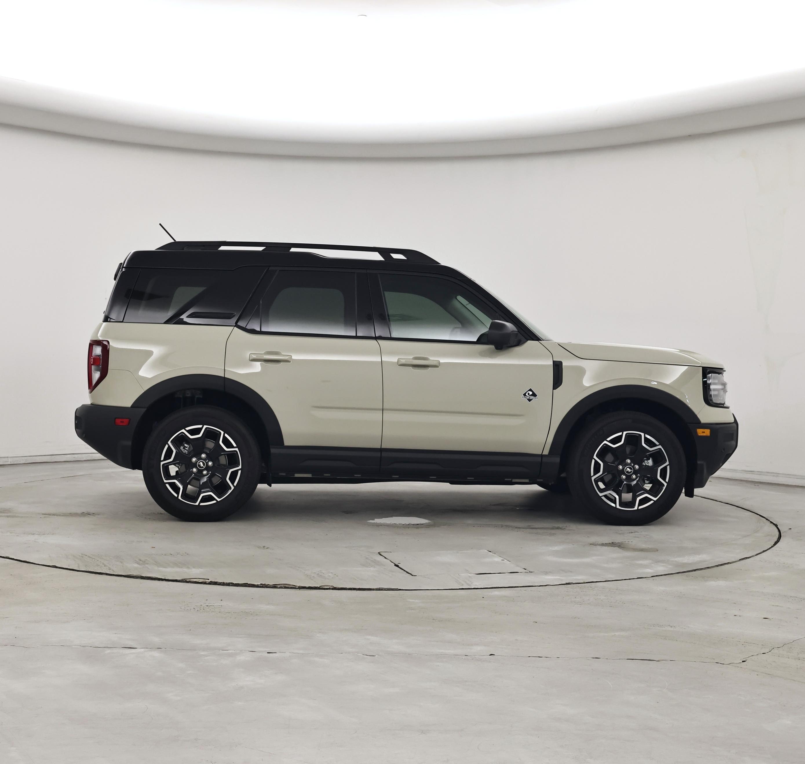 Thumbnail: 2025 Ford Bronco Sport - 7