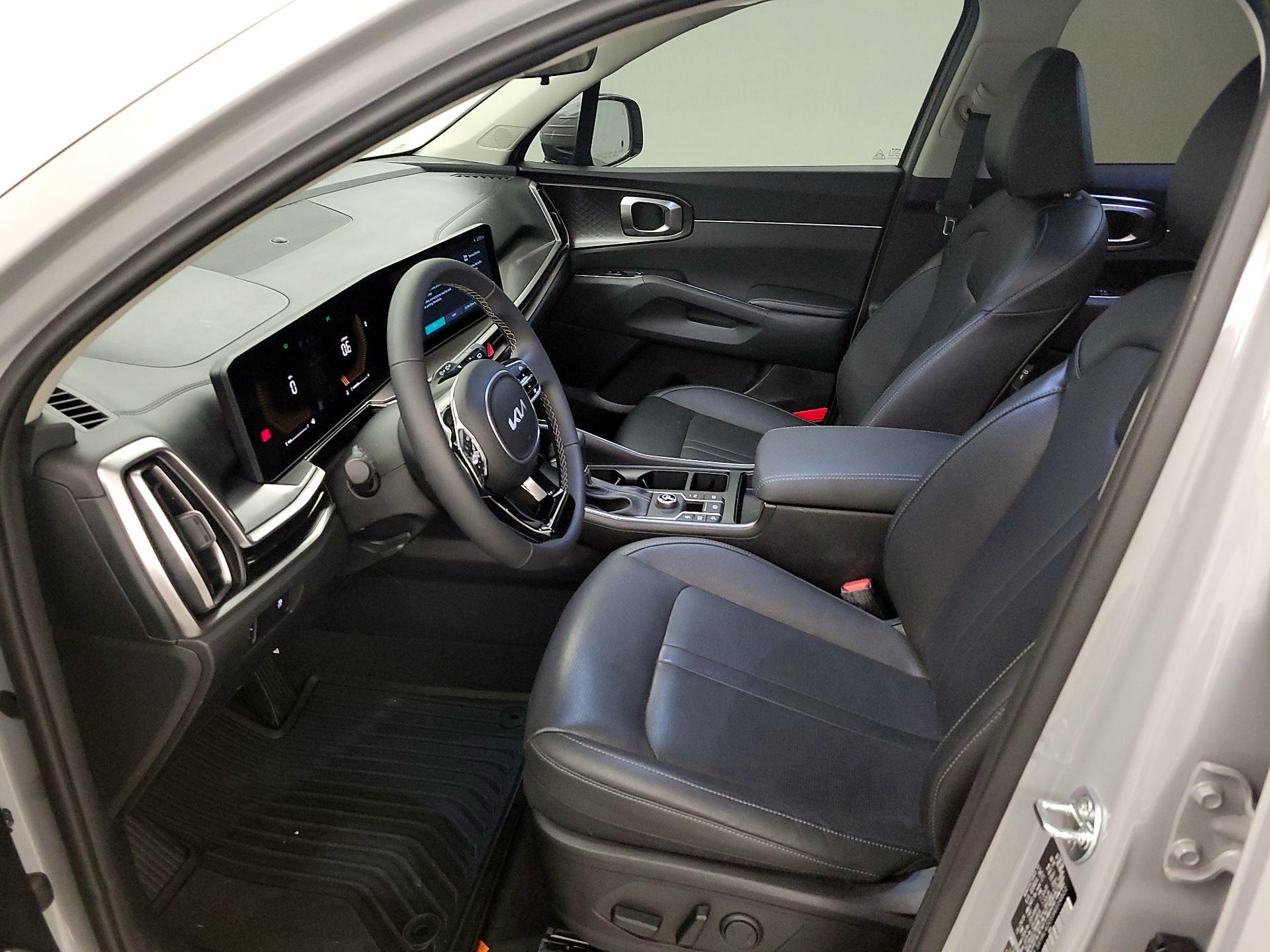 Thumbnail: 2025 Kia Sorento - 11