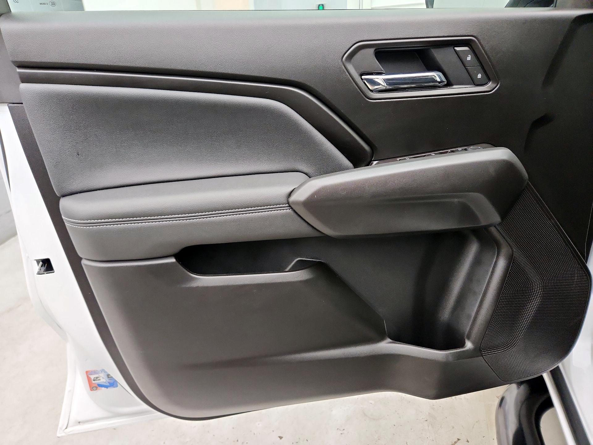 Thumbnail: 2026 Chevrolet Colorado - 12
