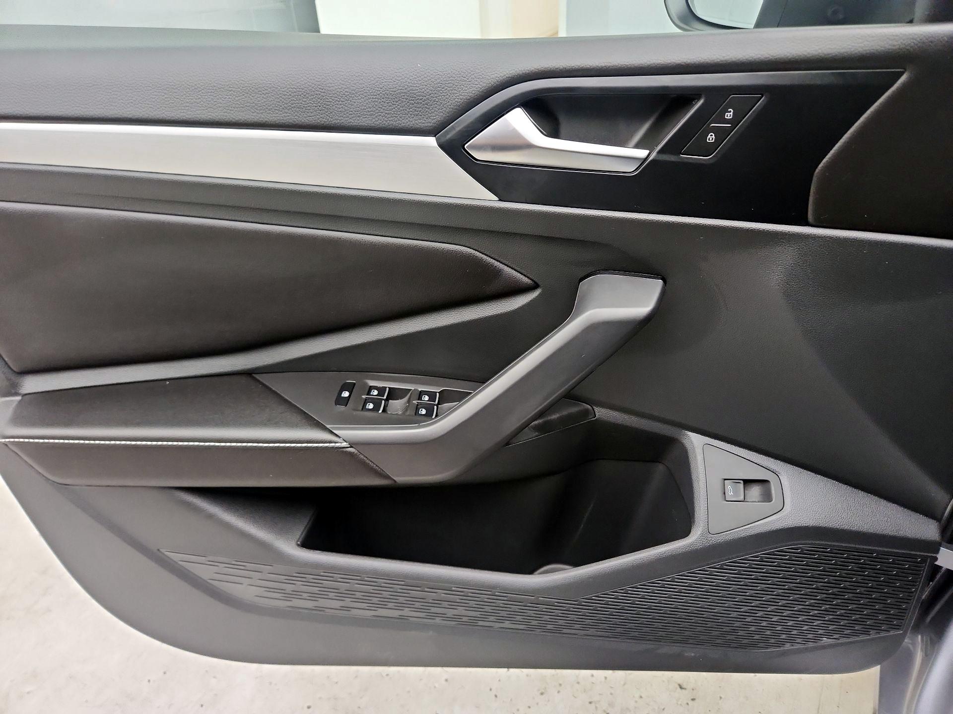 Thumbnail: 2026 Volkswagen Jetta - 12